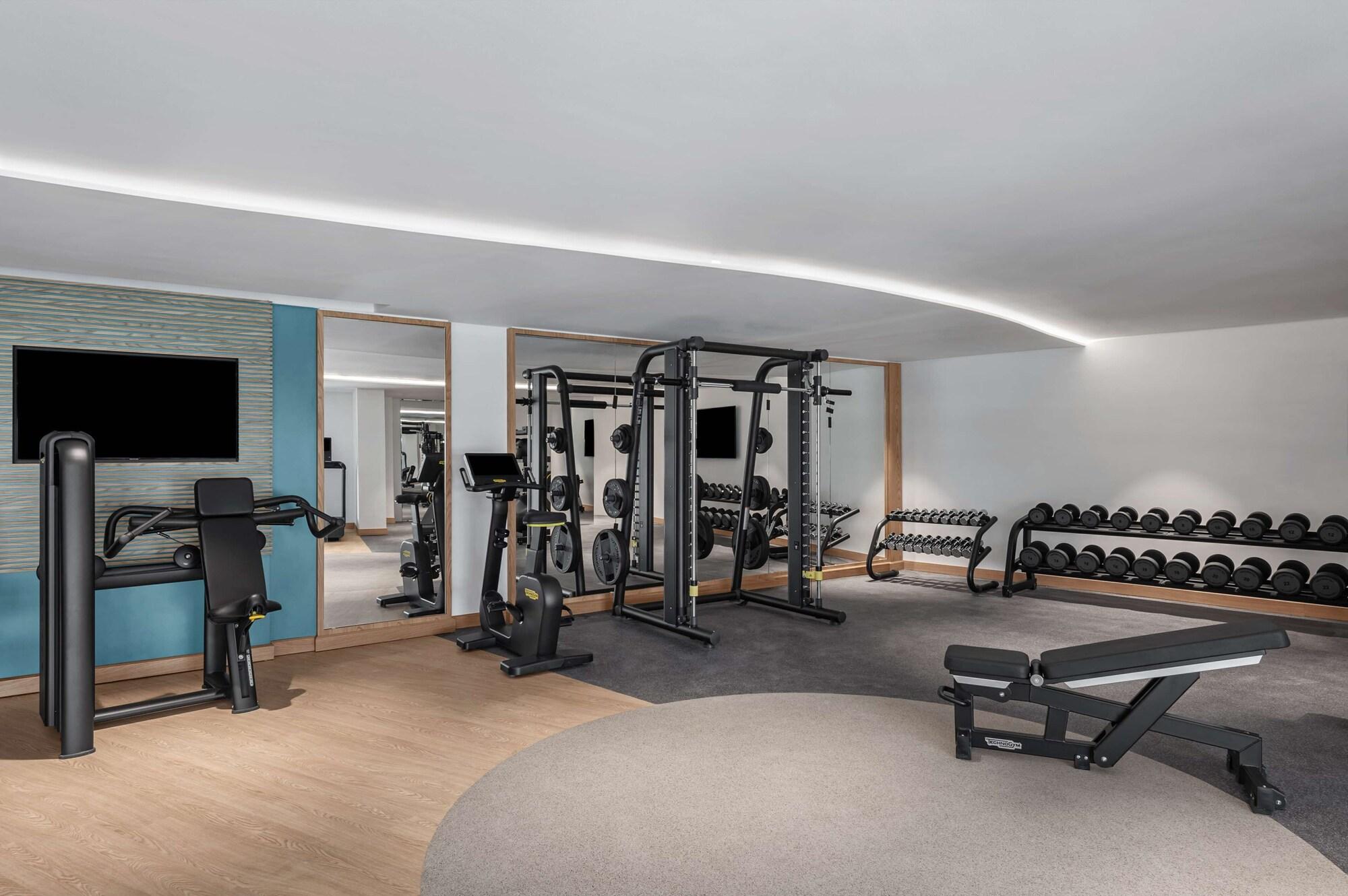 Gimnasio Hampton by Hilton Marjan Island