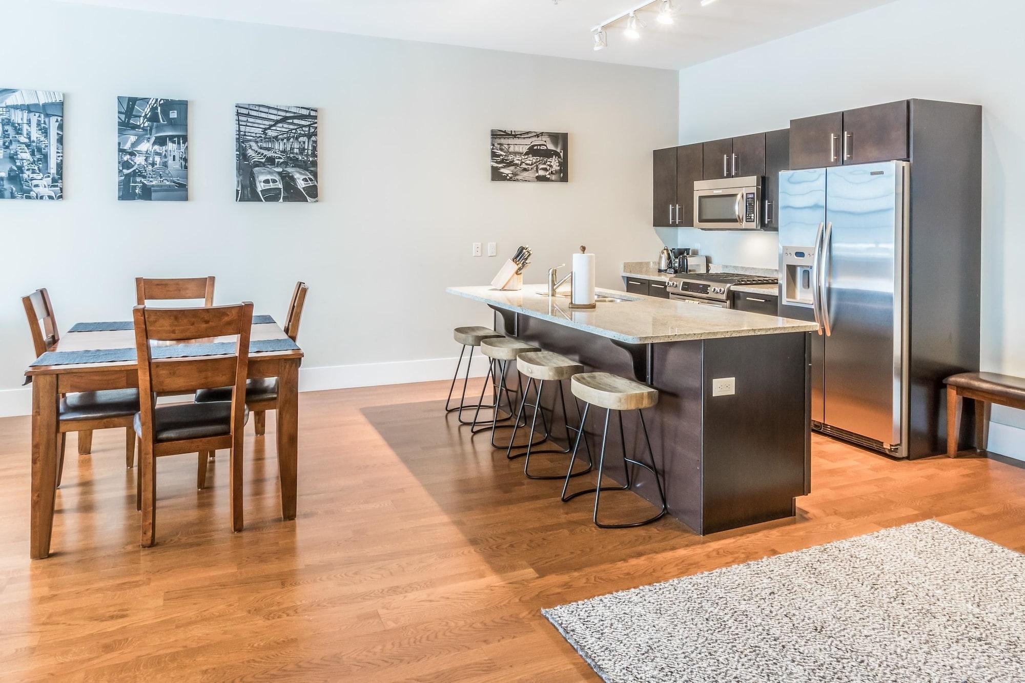 Sala de Reuniones Seaport Signal Building by Vacasa