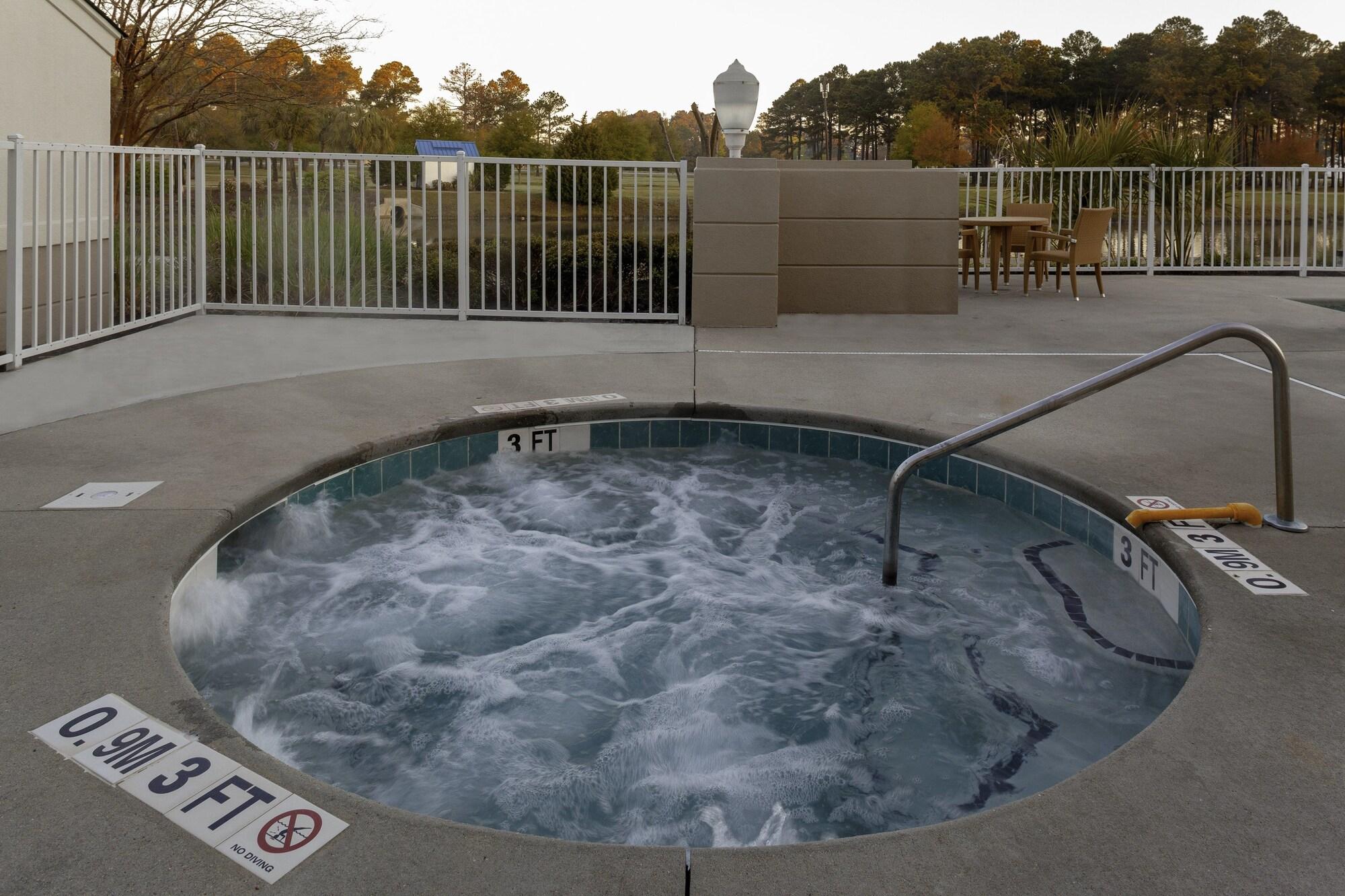 Hotel HOLIDAY INN EXPRESS MYRTLE BEACH-BROADWAY@THE BCH