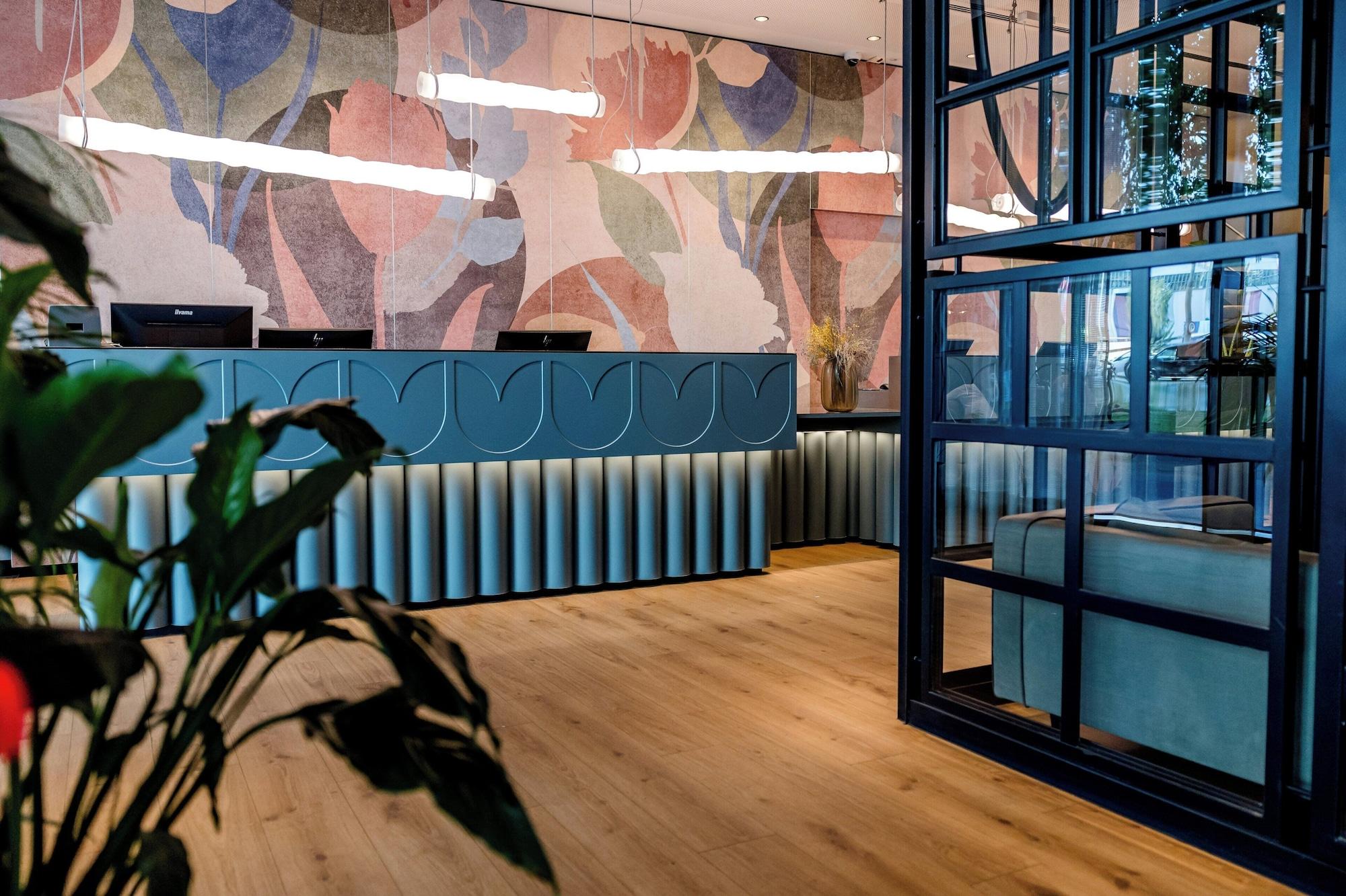 Vista Lobby Motel One Amsterdam