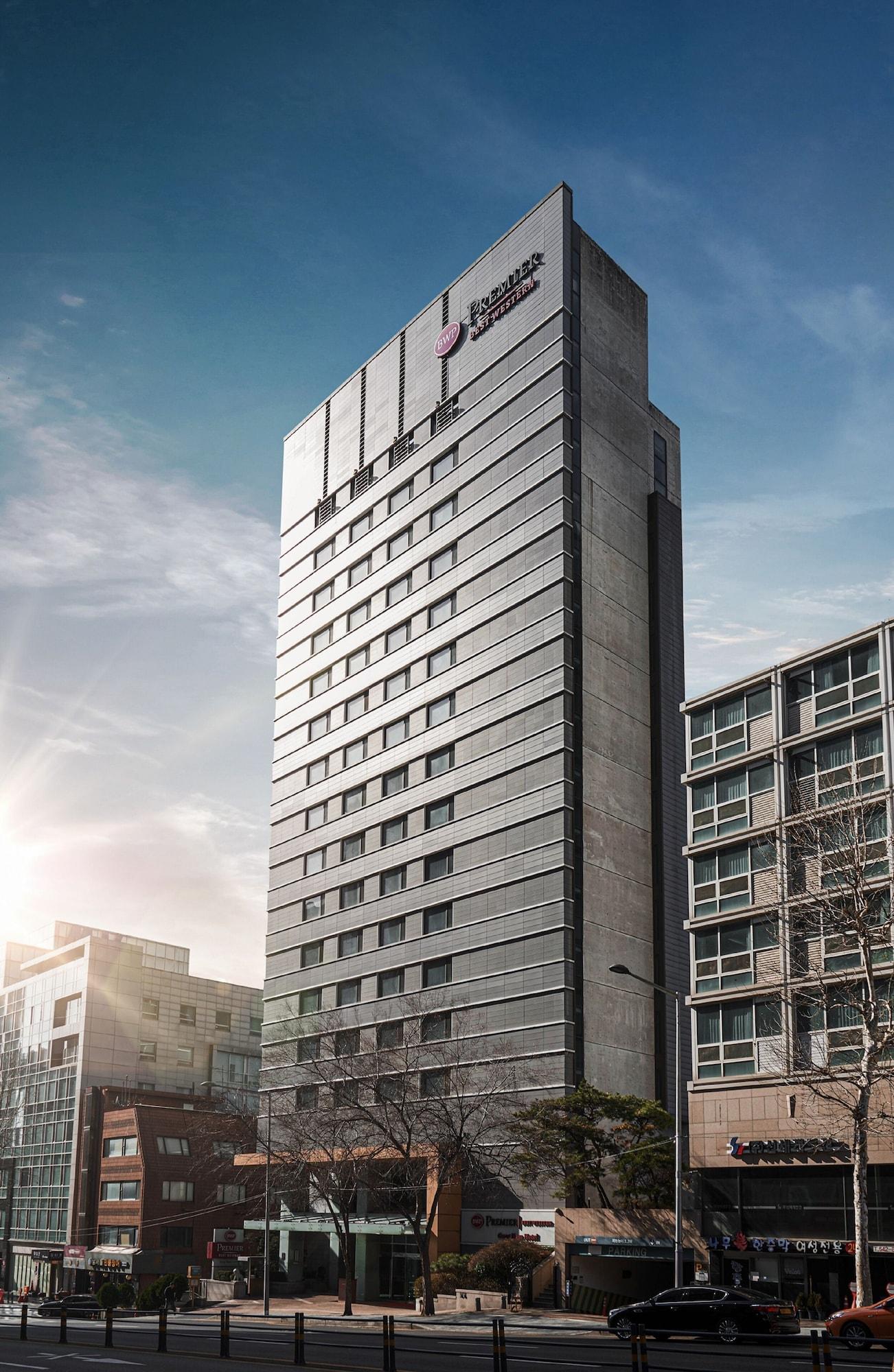 Vista Exterior Best Western Premier Gangnam