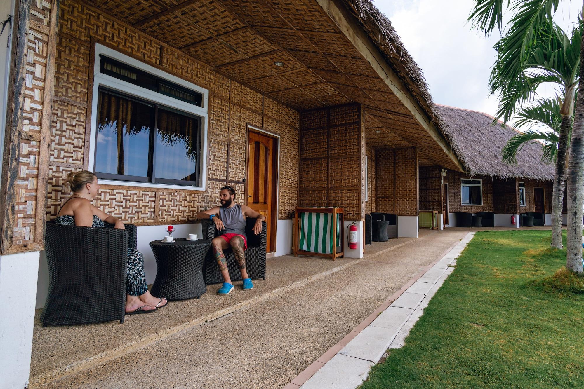 Vista Exterior Cliffside Resort Panglao