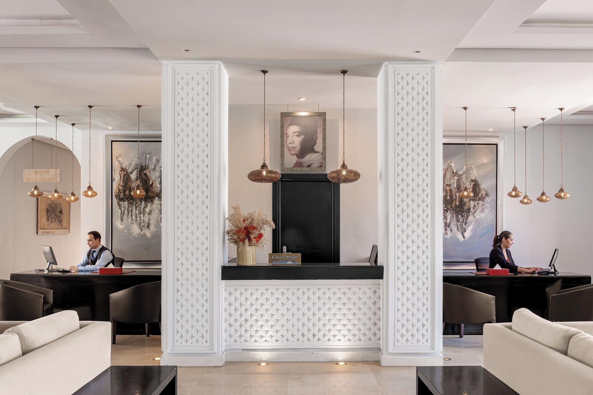 Vista Lobby Grand Plaza