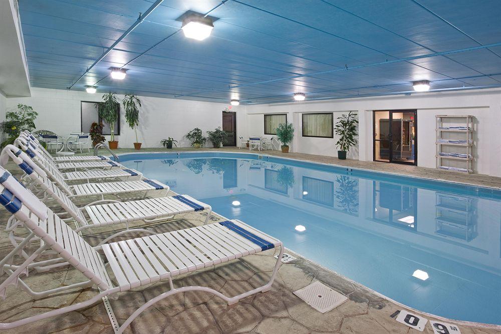 Vista Piscina Holiday Inn Express & Suites Gahanna/Columbus Airport E