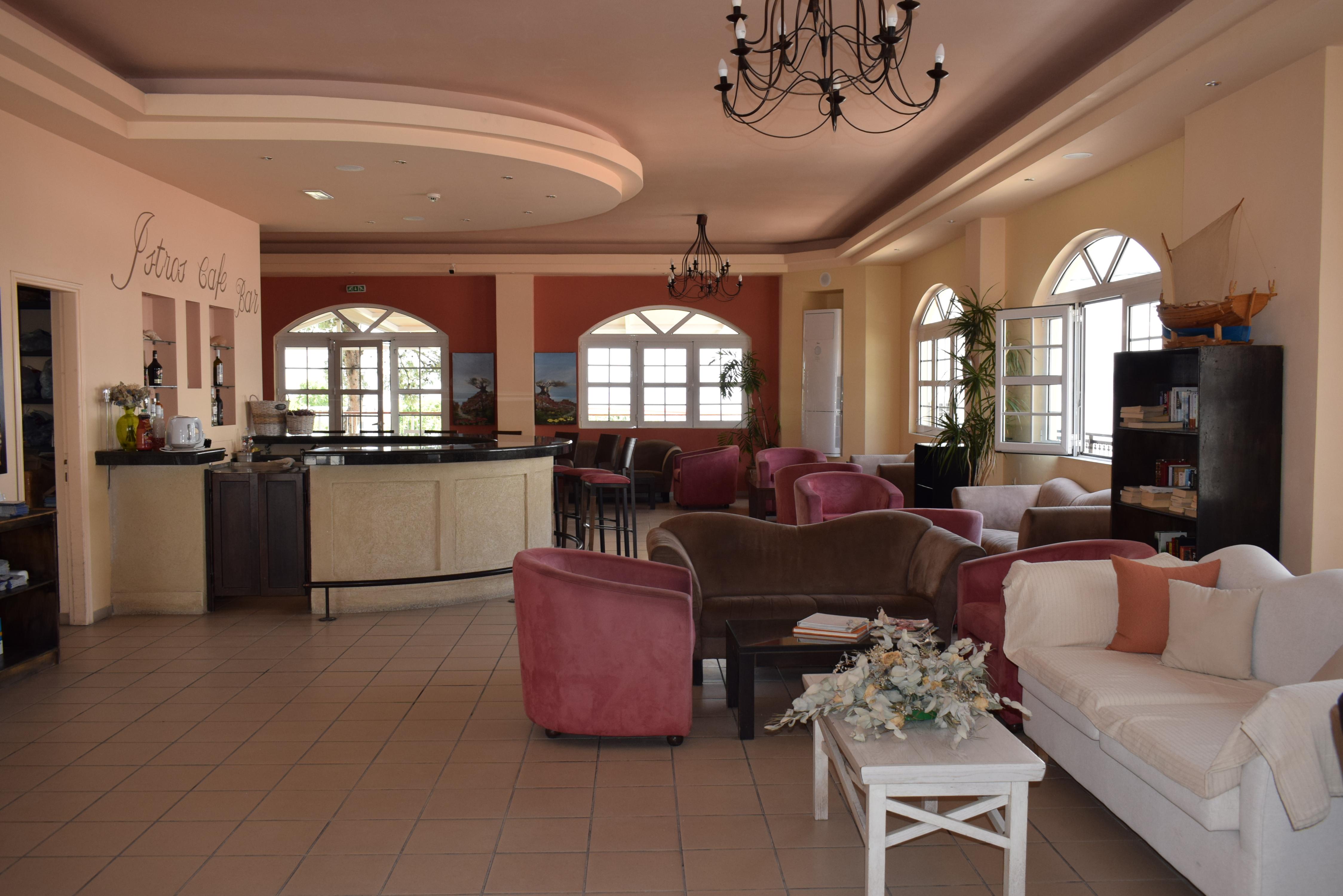 Vista Lobby Matina Pefkos Aparthotel