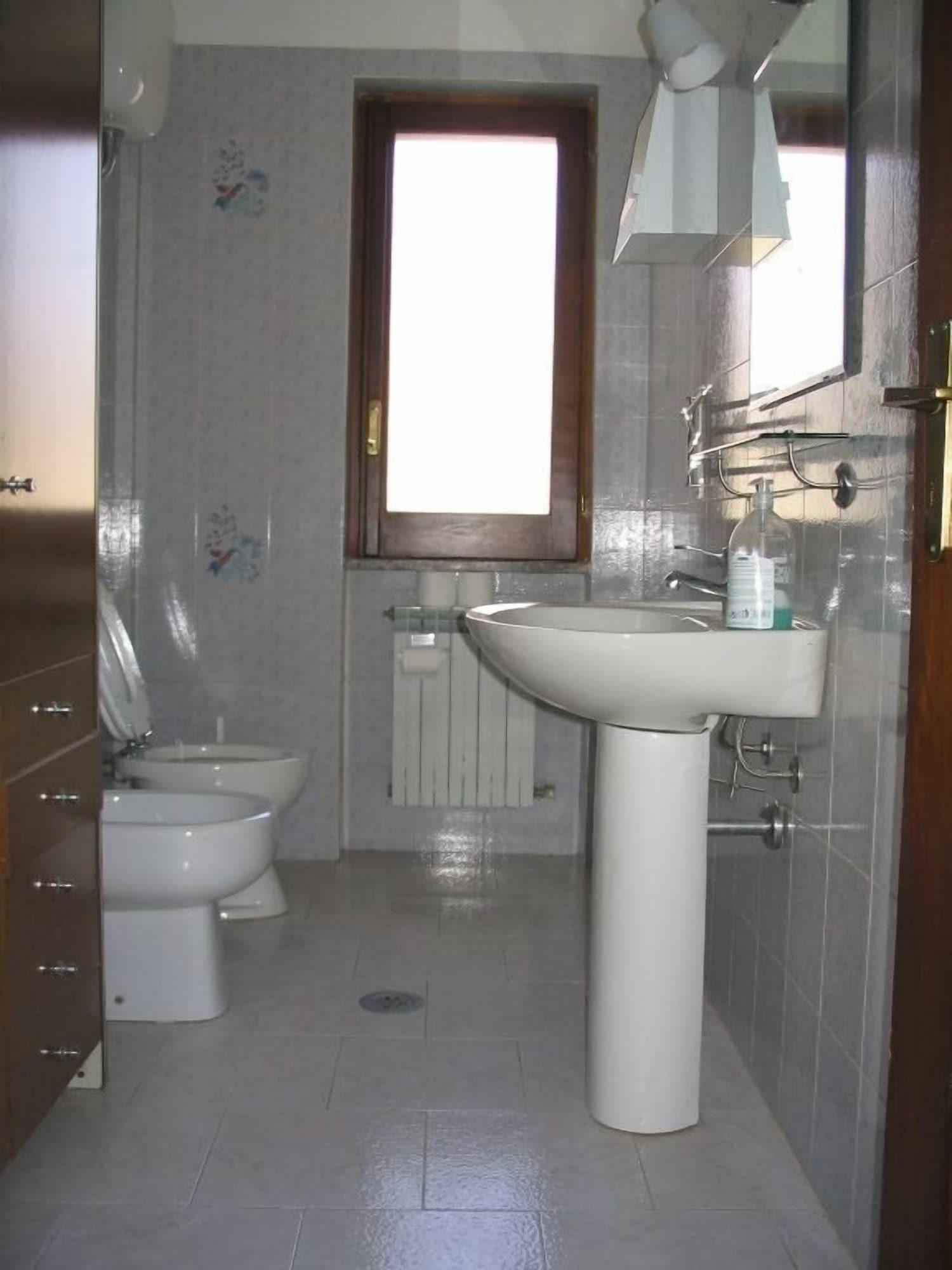Equipamiento de Habitación Elios Residence