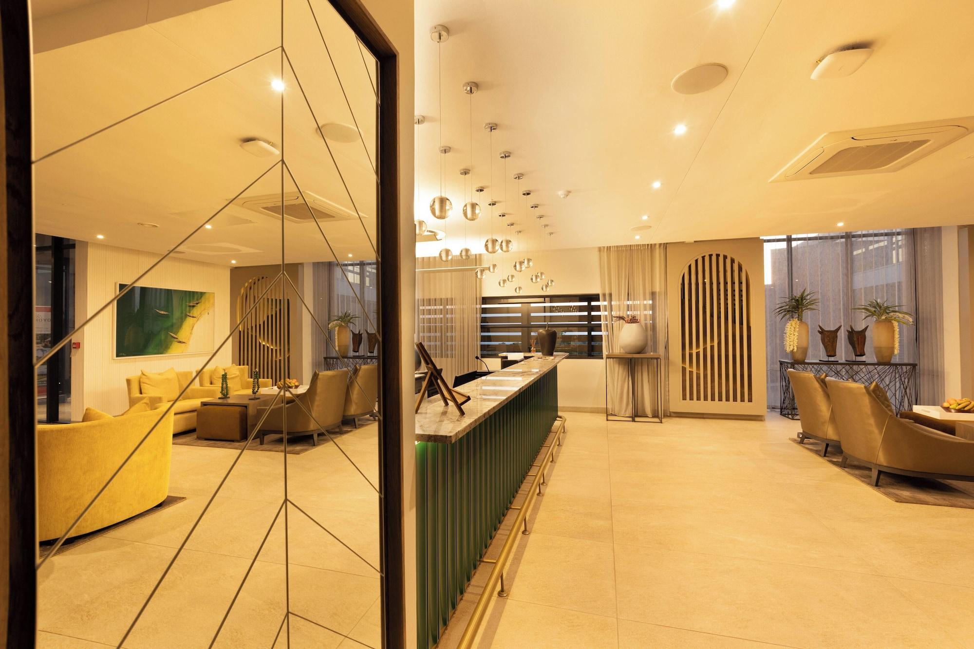 Vista Lobby Angels View