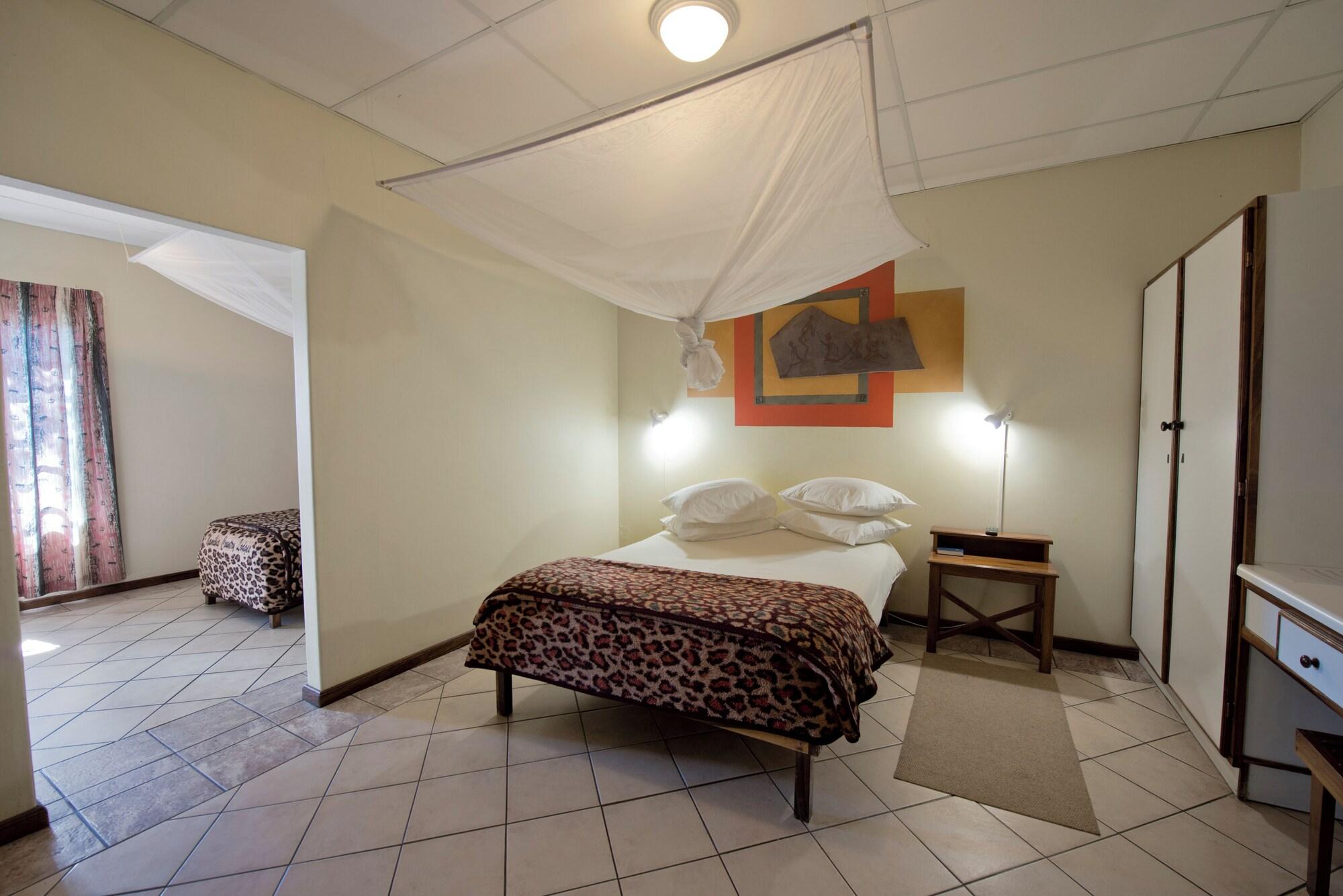 Varios Oshakati Country Lodge