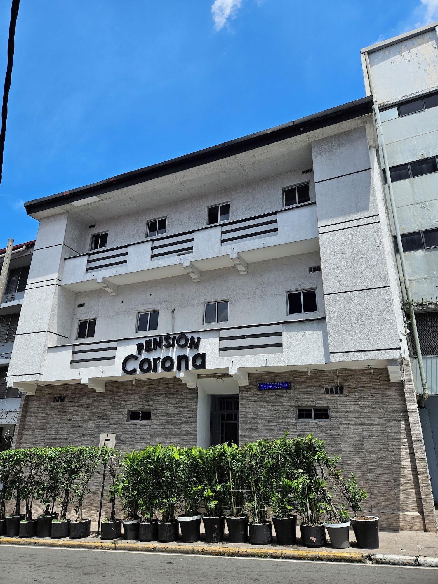 Varios Hotel Pension Corona