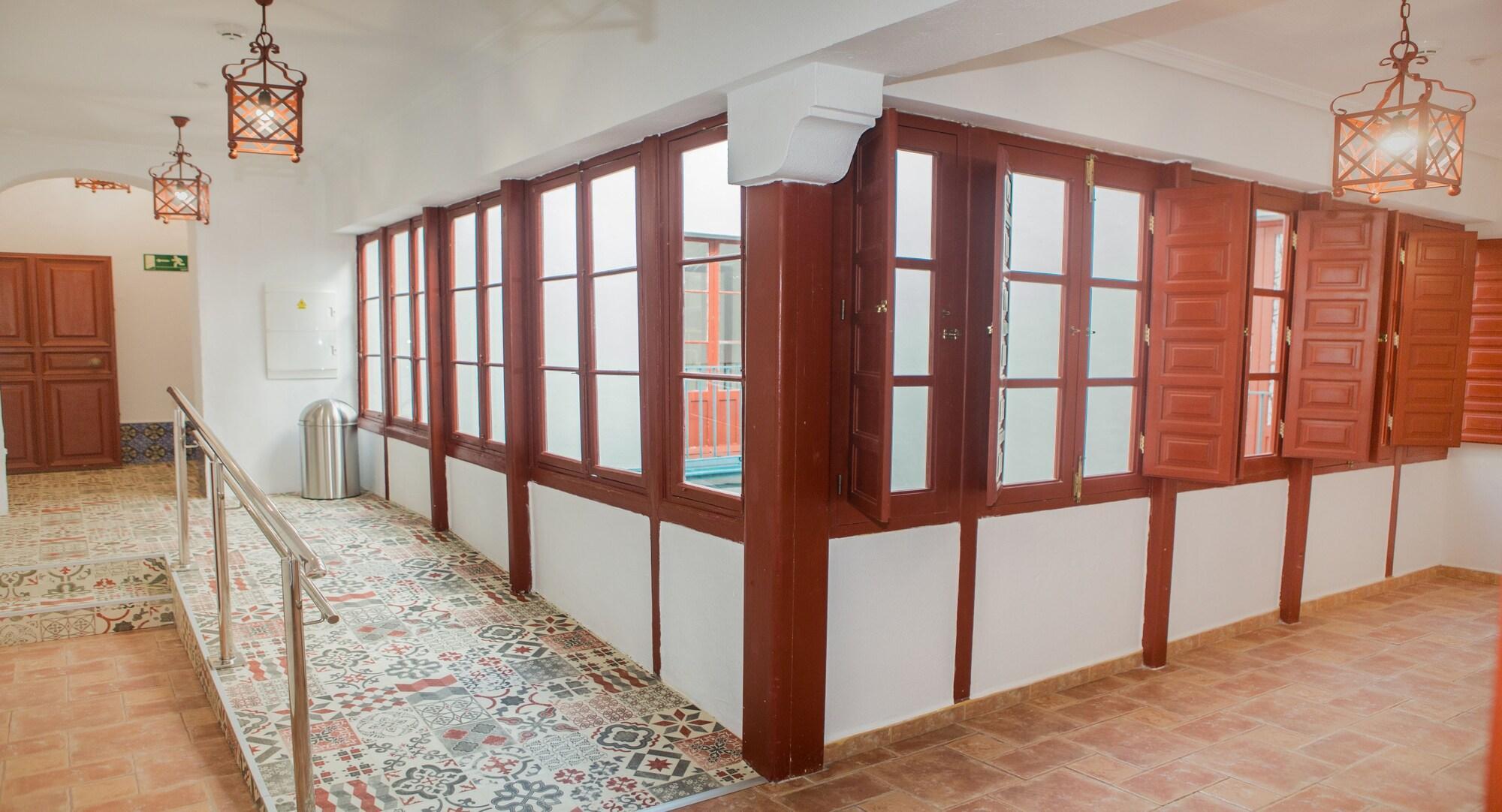 Vista Lobby Vivian's Guest House Auto Check-in