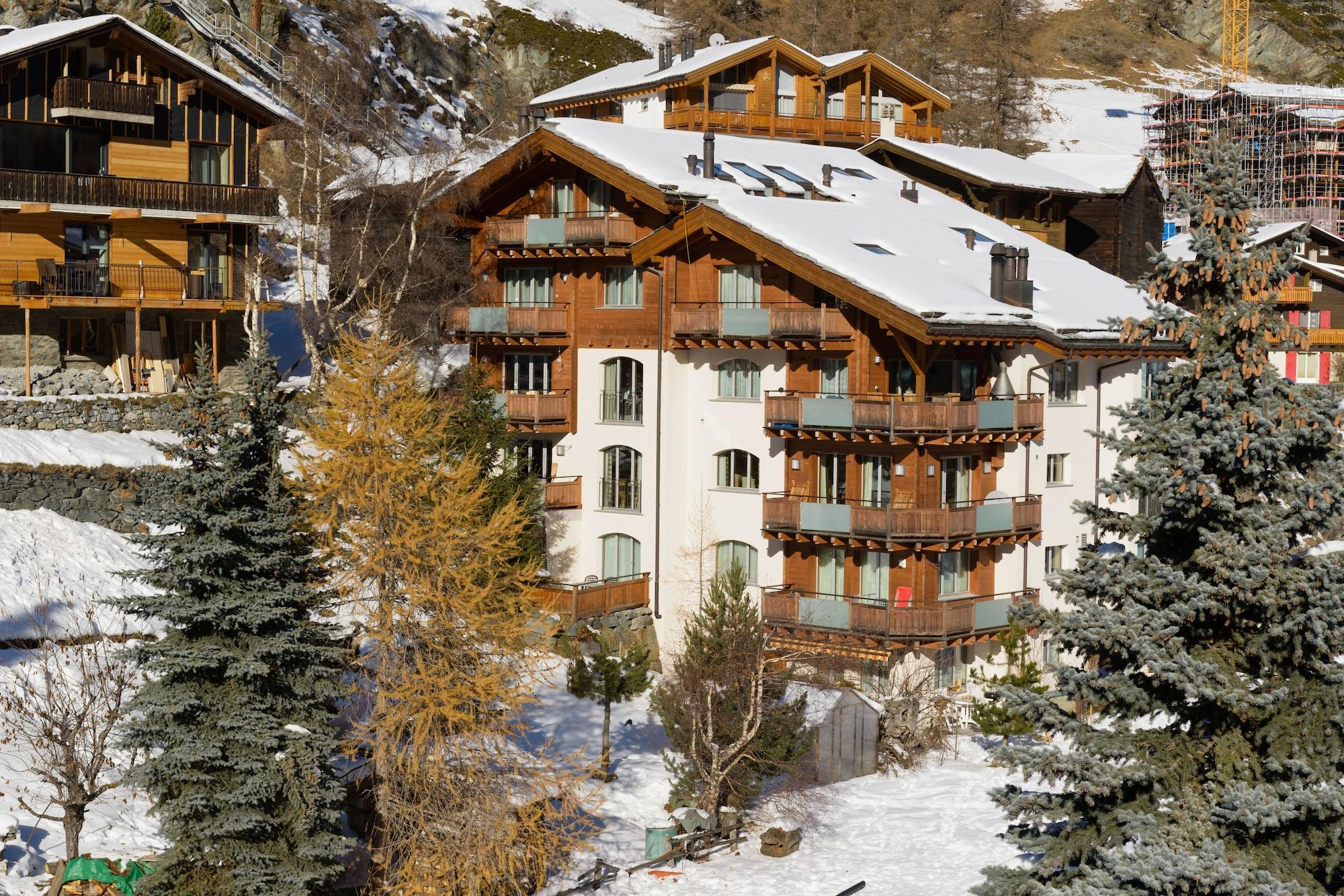 Vista Exterior Haus Haro by Zermatt Premium Apartments
