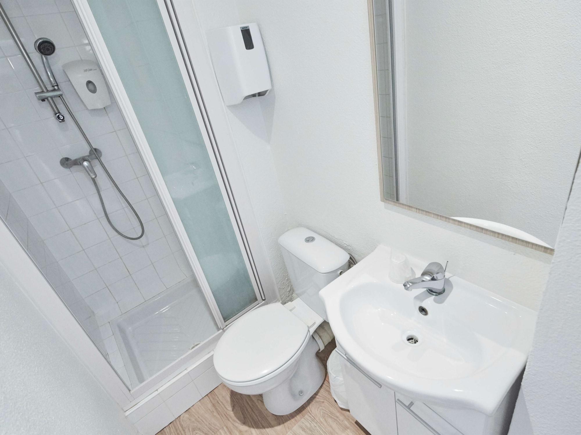 Equipamiento de Habitación Hotel Première Classe Cergy Saint Christophe