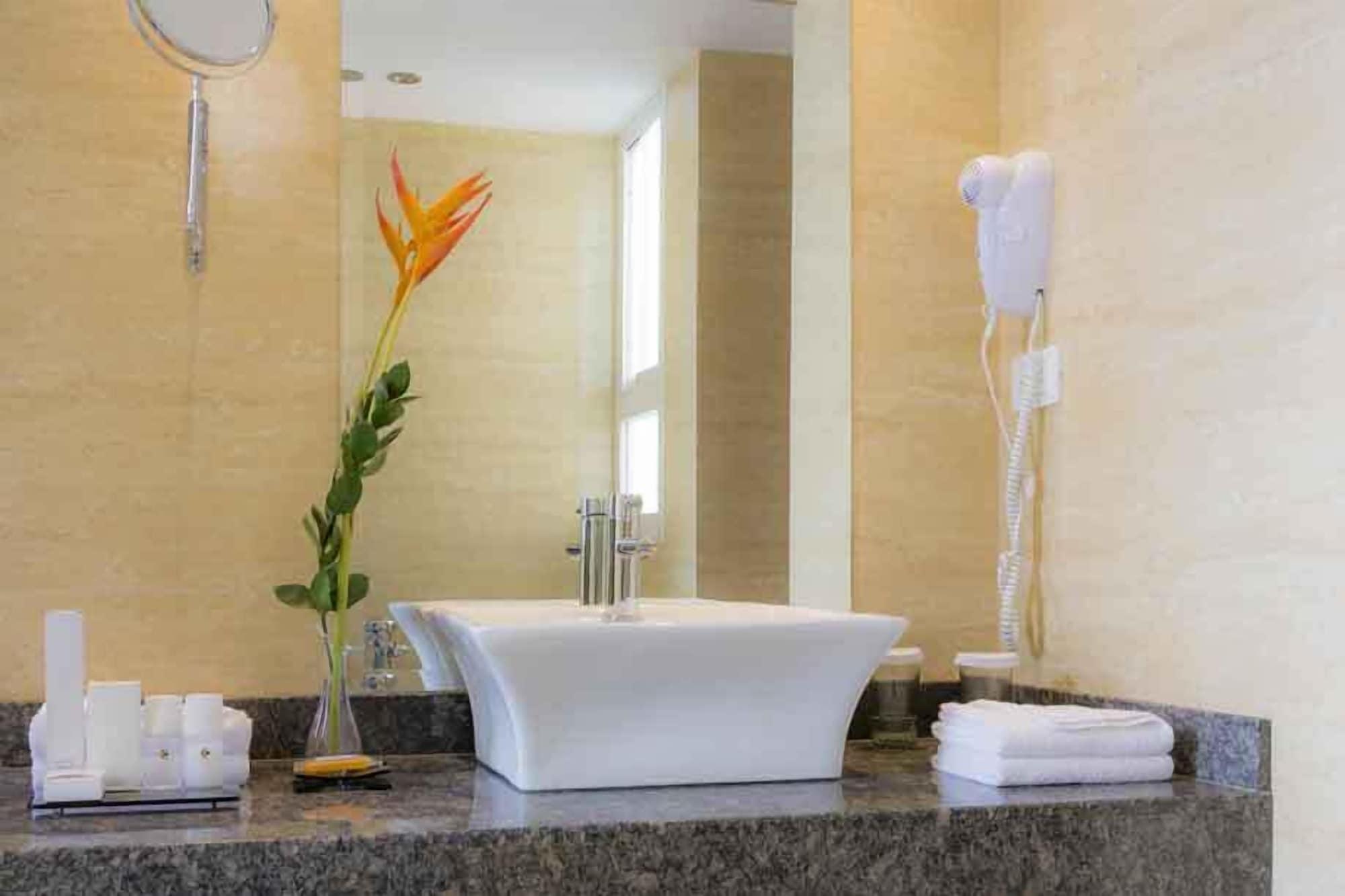 Equipamiento de Habitación Hotel Continental Altamira