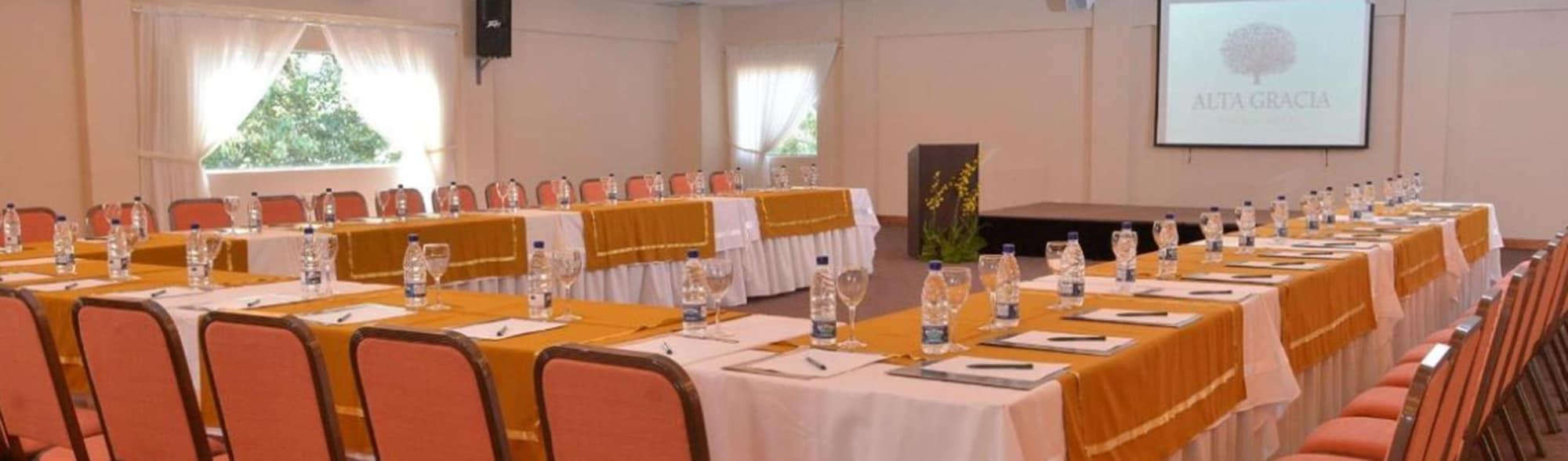 Sala de Reuniones Alta Gracia Parque Hotel