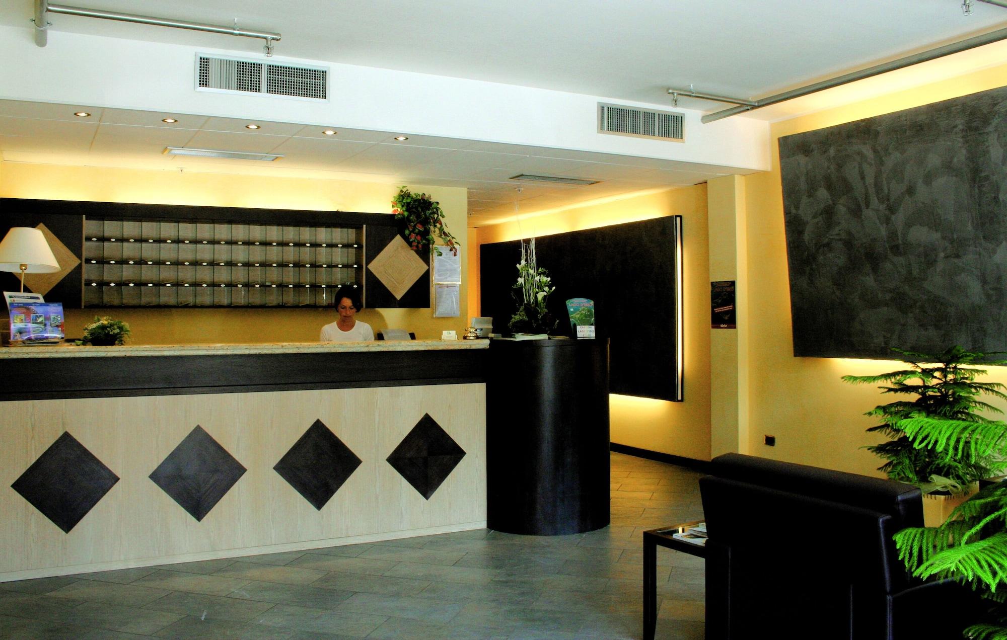 Vista Lobby Hotel Lovere Resort & Spa