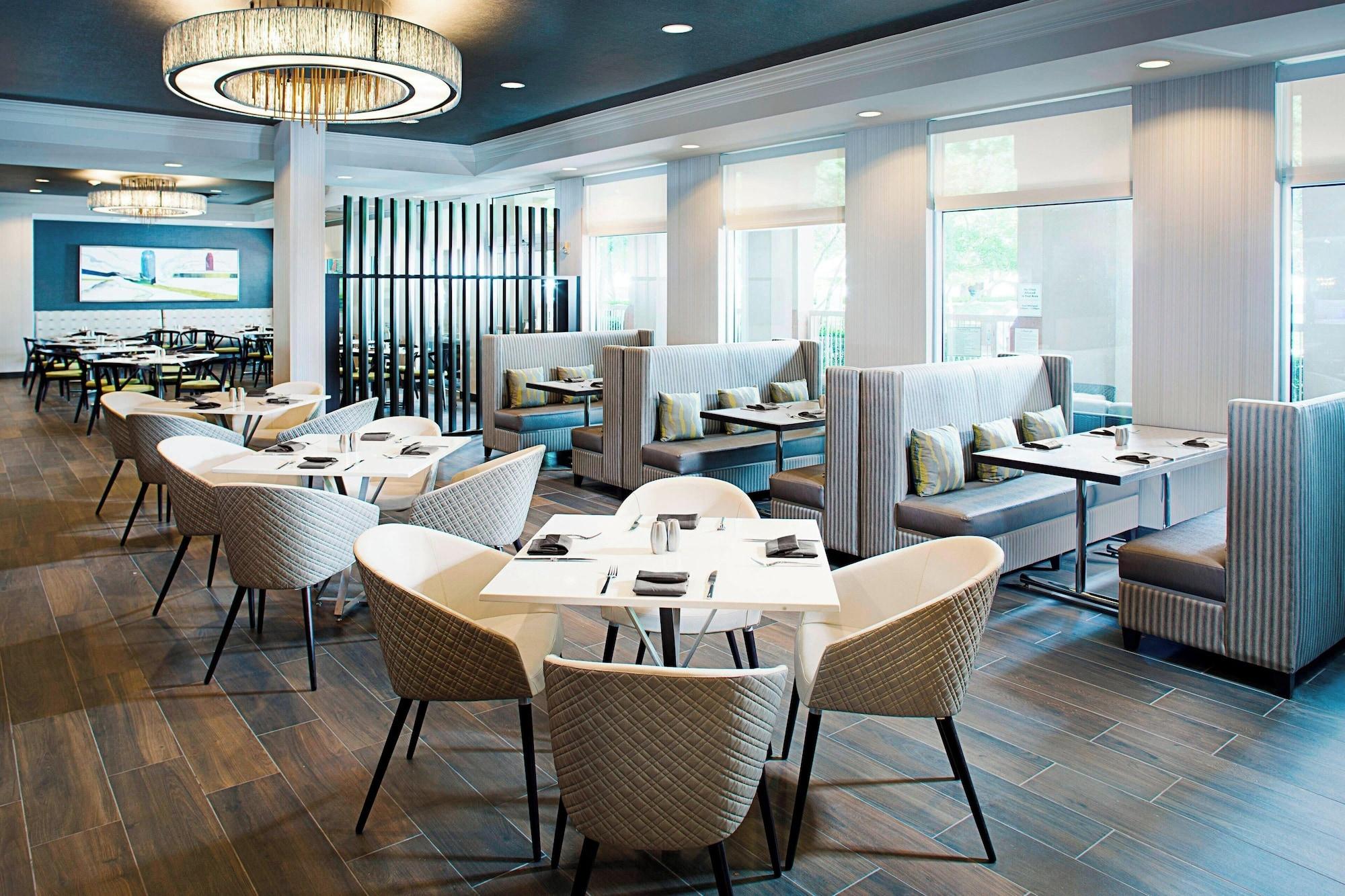 Restaurant Dallas Marriott Suites Medical/Market Center
