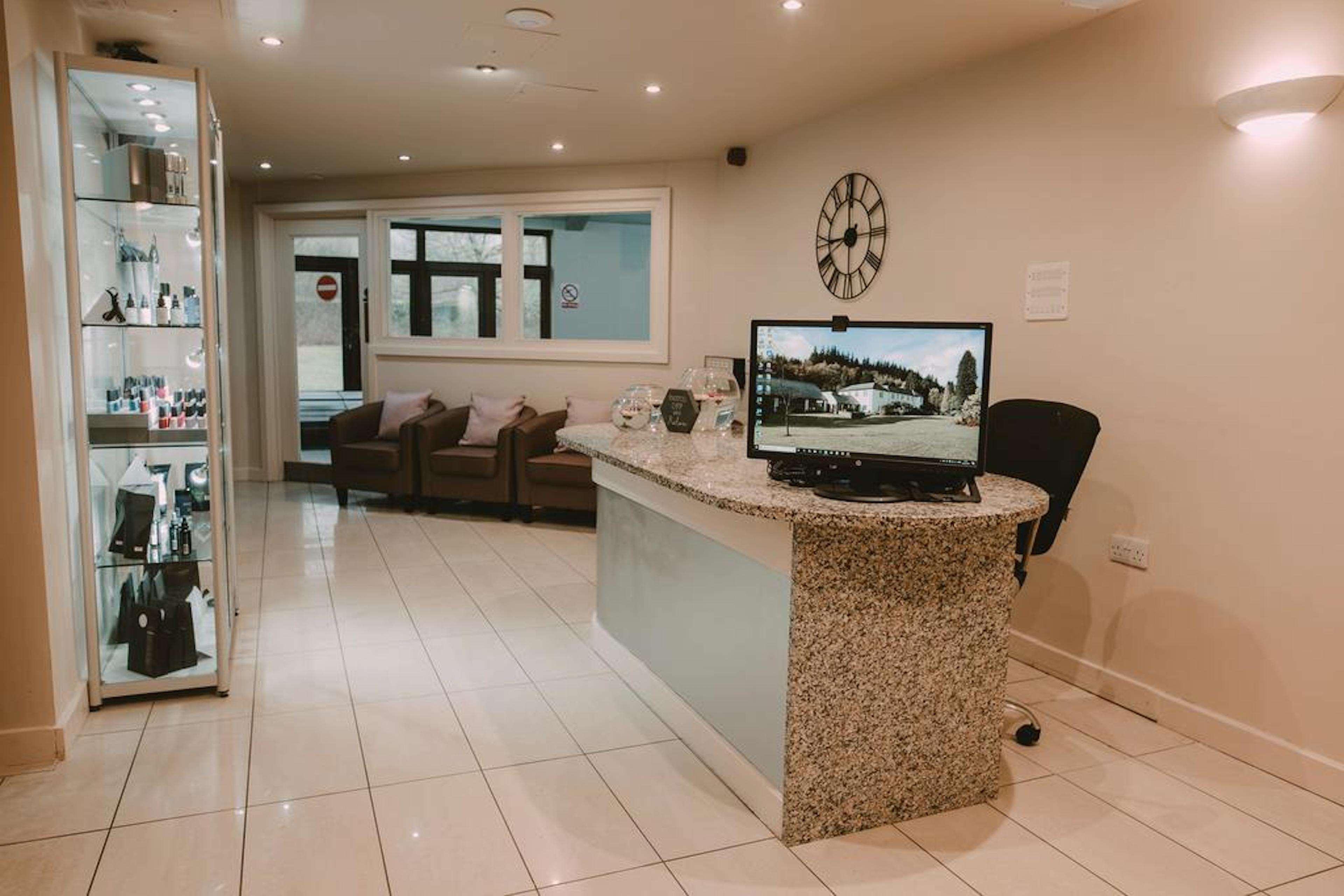 Vista Lobby Nant Ddu Lodge Hotel