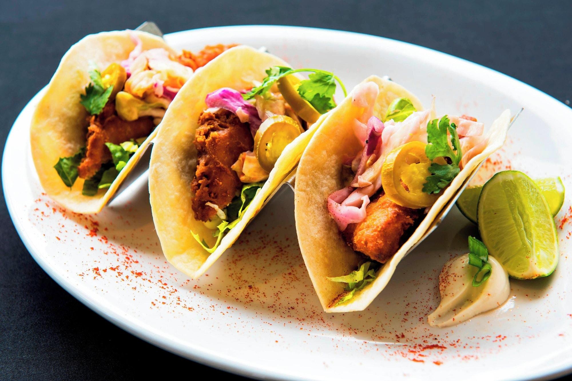 Restaurant Delta Hotels by Marriott Utica