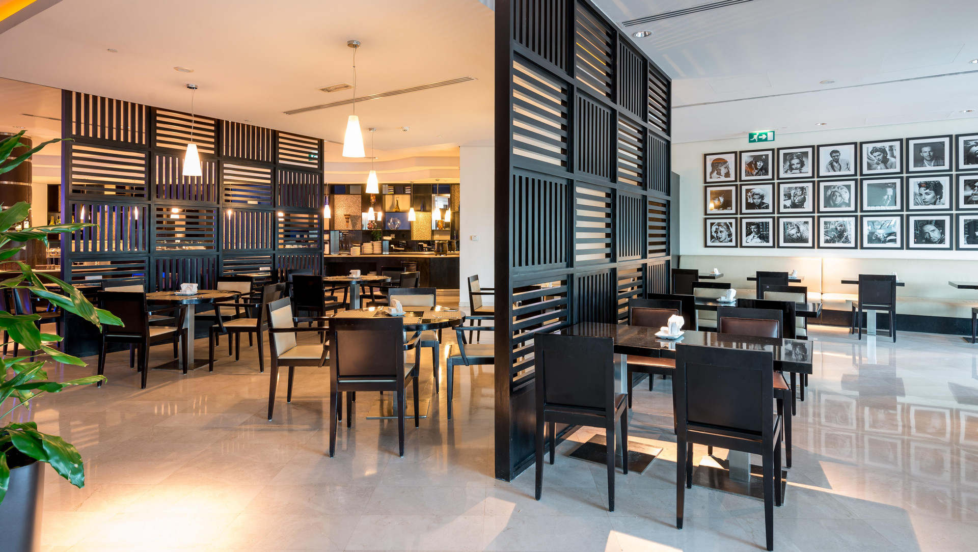 Vista Lobby Holiday Inn Express Dubai Airport by IHG