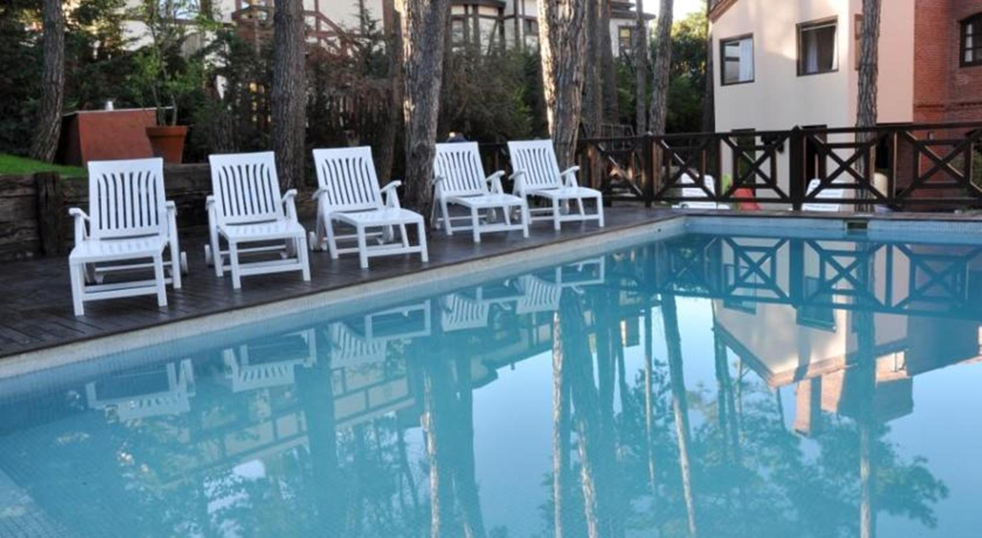 Vista Piscina Las Hadas Carilo