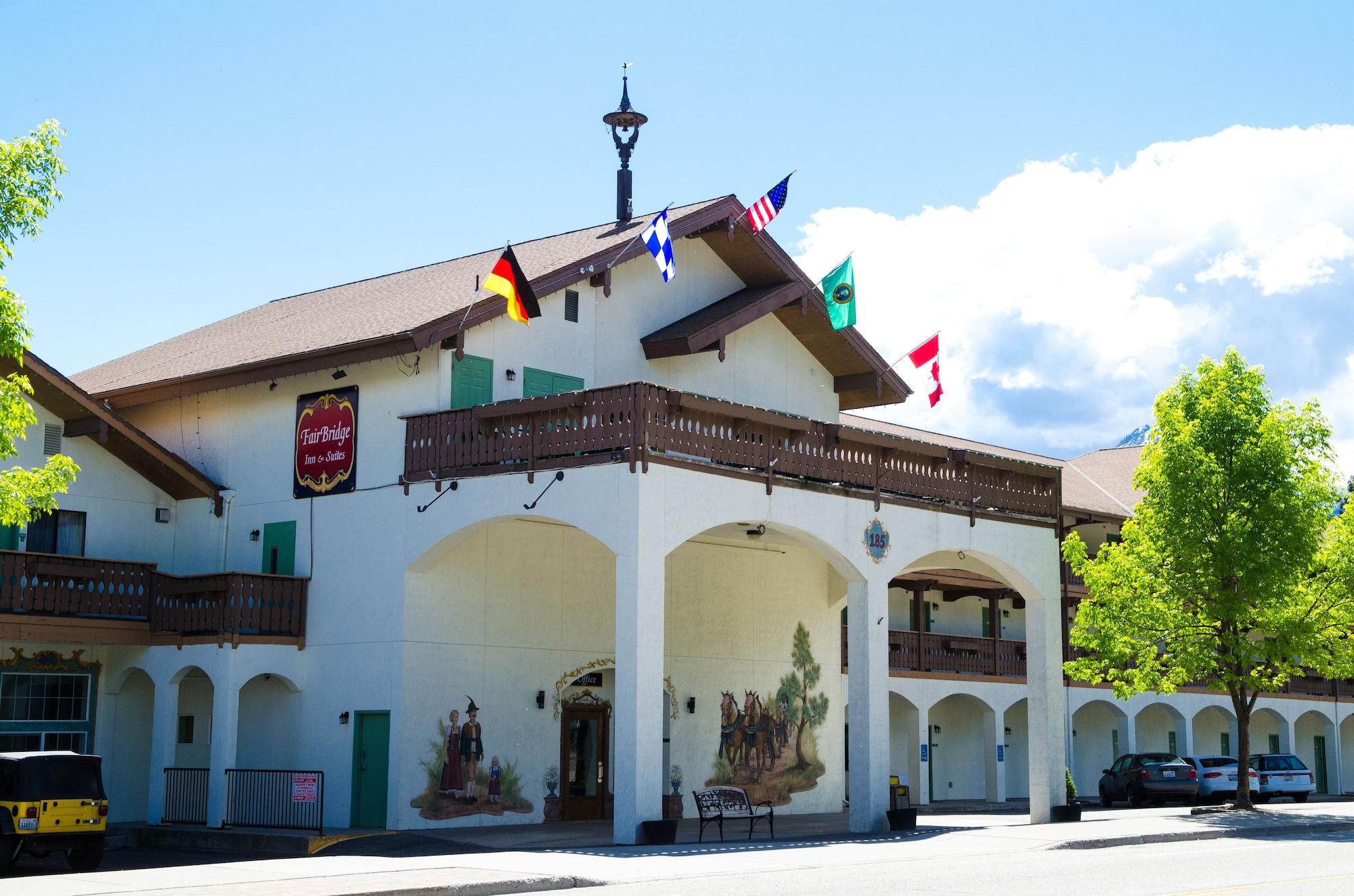 Vista Exterior Fairbridge Inn & Suites