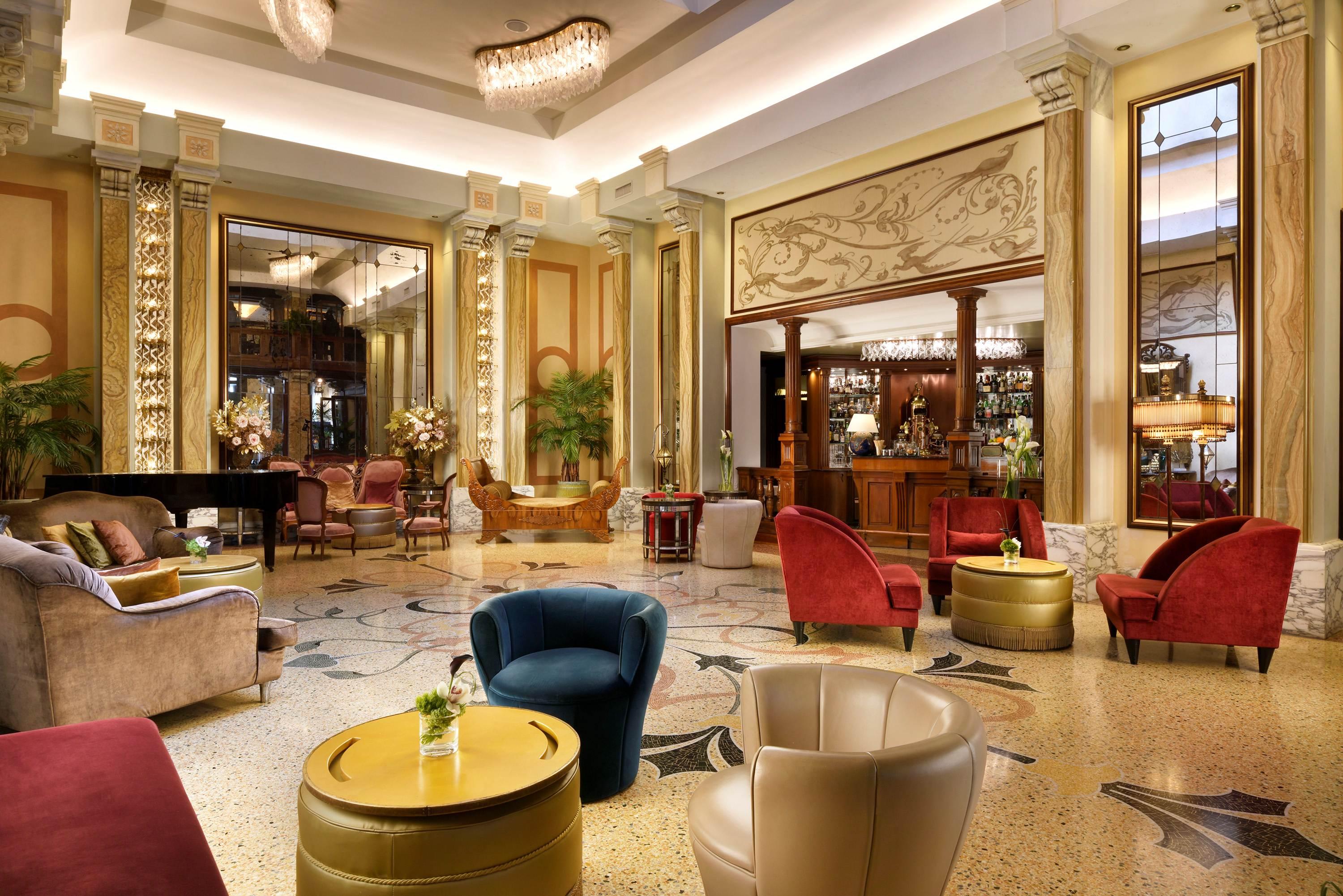 Vista Lobby Grand Hotel Savoia Genova, Curio Collection by Hilton
