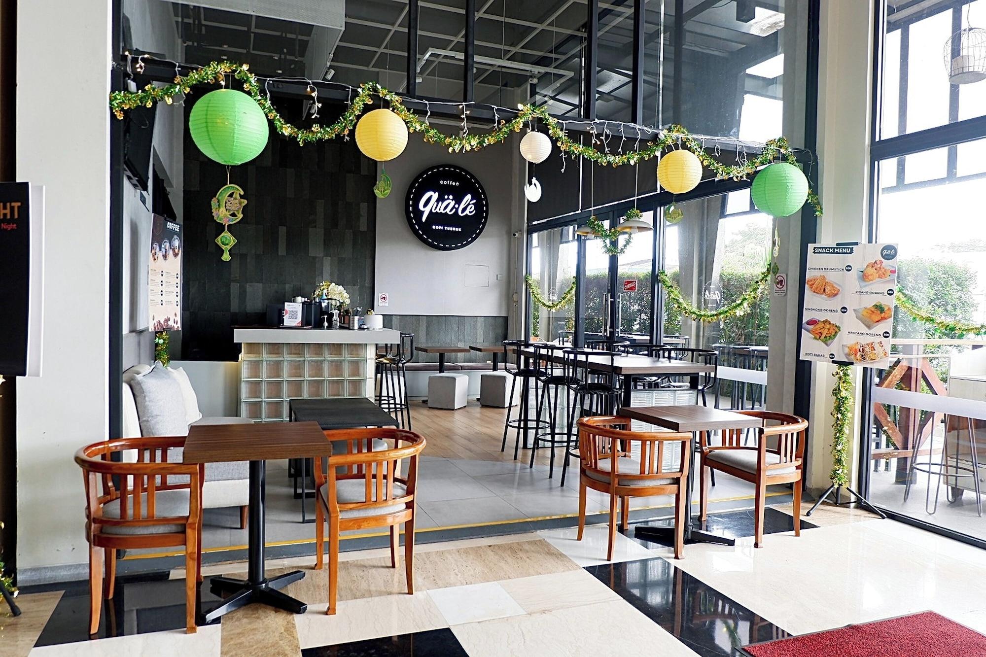 Bar/Salón Lemo Hotel Serpong