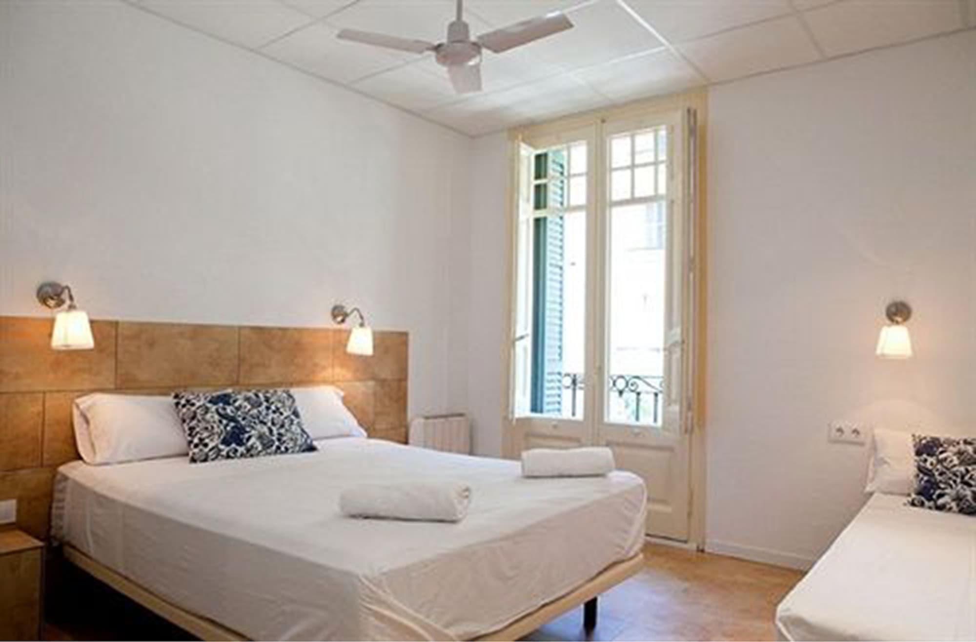Varios Hostal Martinval