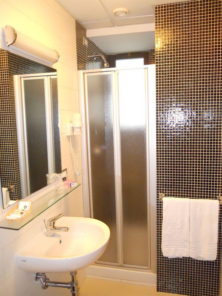 Equipamiento de Habitación Best Western Executive Business Hotel