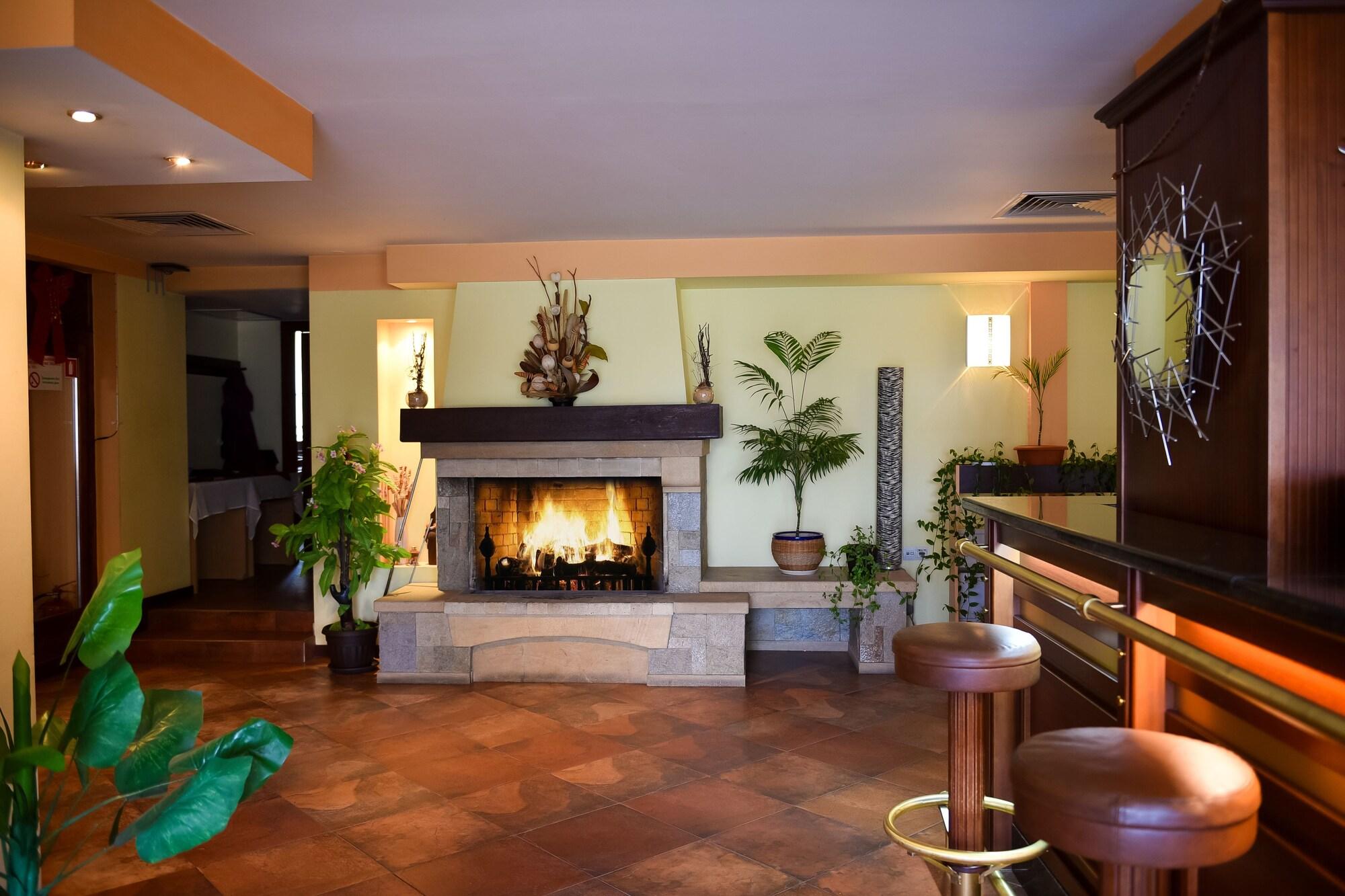 Vista Lobby Bojur & Bojurland Apartment Complex