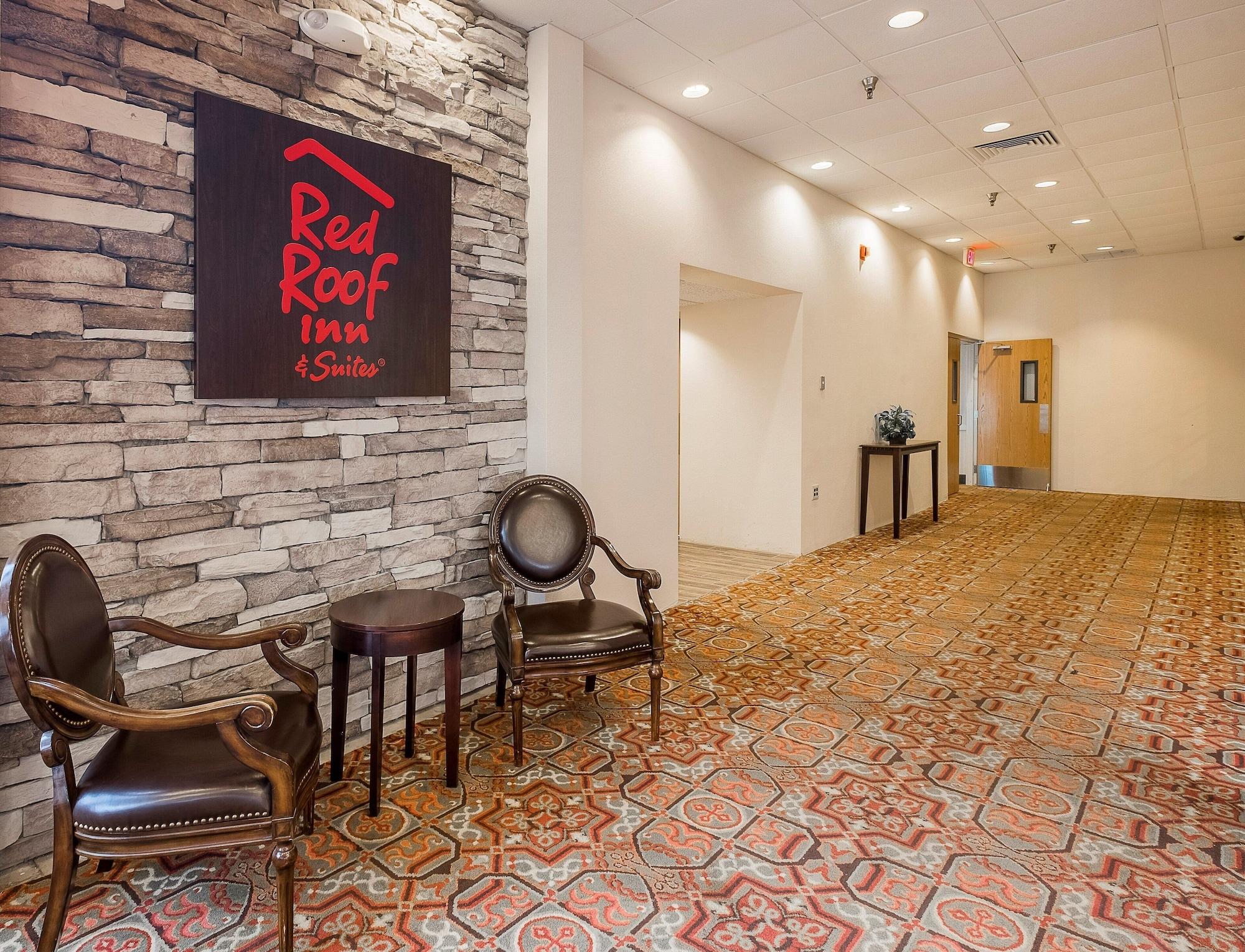 Vista Lobby Red Roof Inn & Suites Mt Holly - McGuire AFB