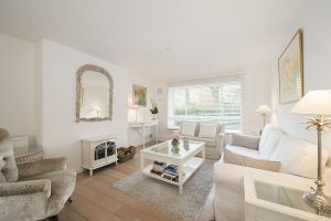 Alquiler Vacacional - Unique location quiet CLEAN light and spacious ground floor apartment & parking