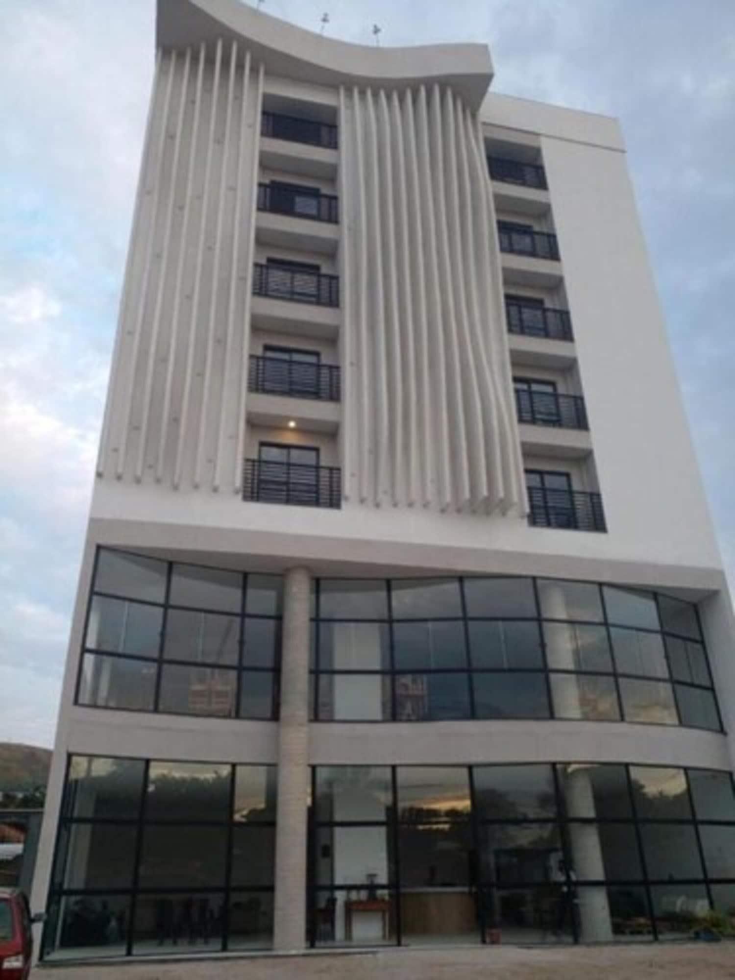 Vista Exterior Hotel Peregrinos