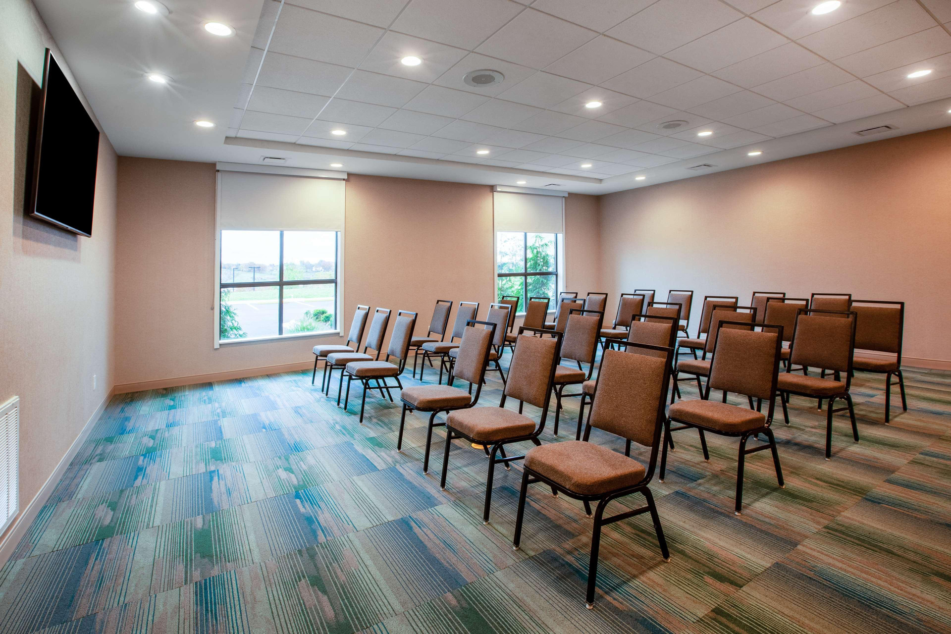 Sala de Reuniones Home2 Suites by Hilton Lewisburg