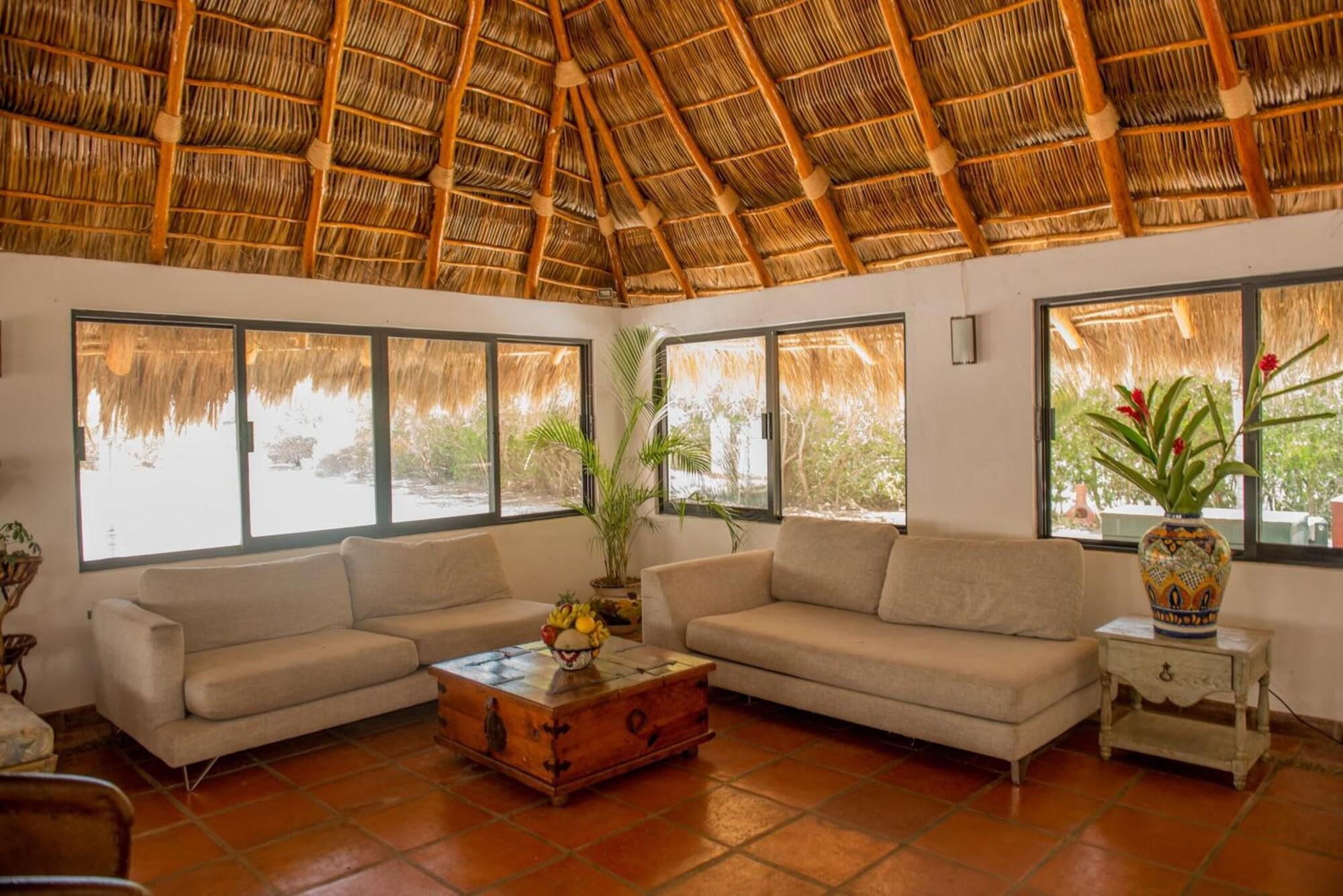 Vista Lobby Hotel Villa Azul