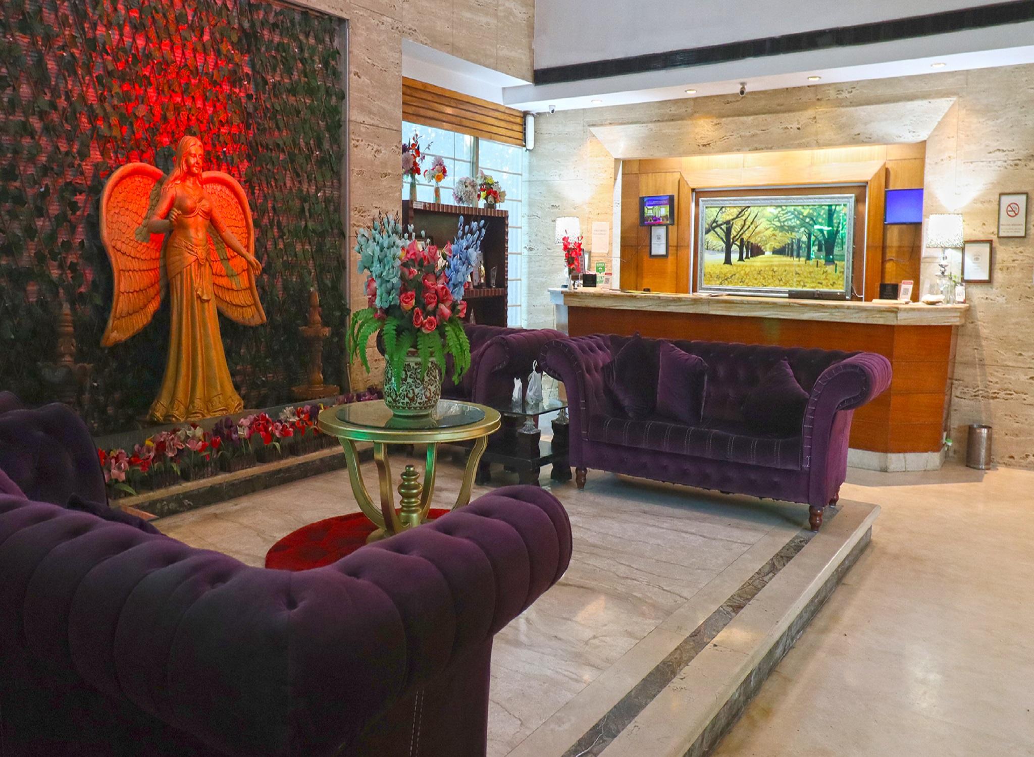 Vista Lobby Skycity Hotel Gurgaon