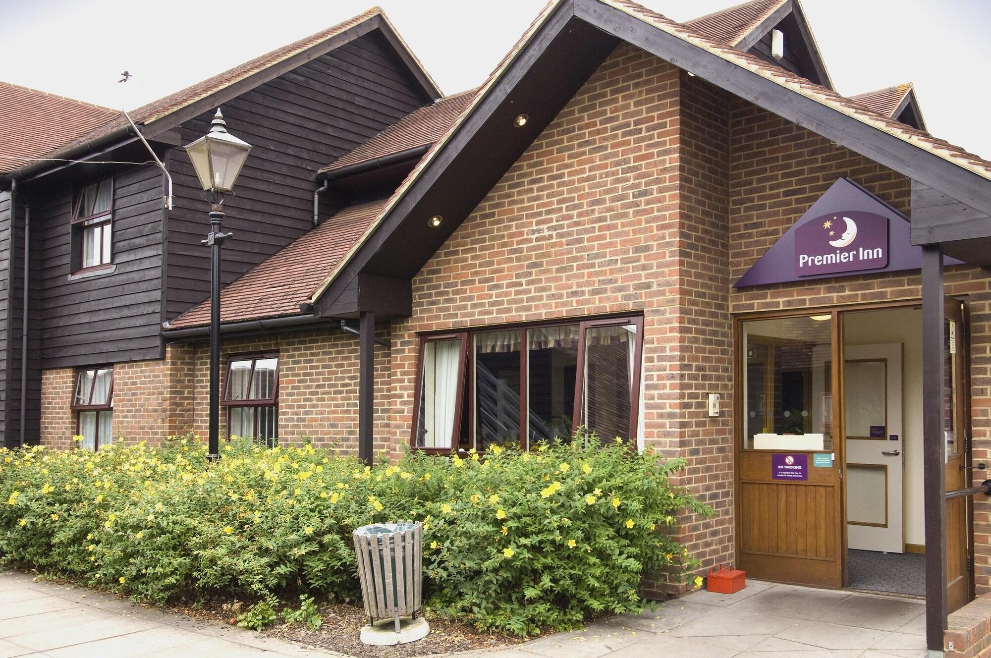 Varios Premier Inn Sandhurst