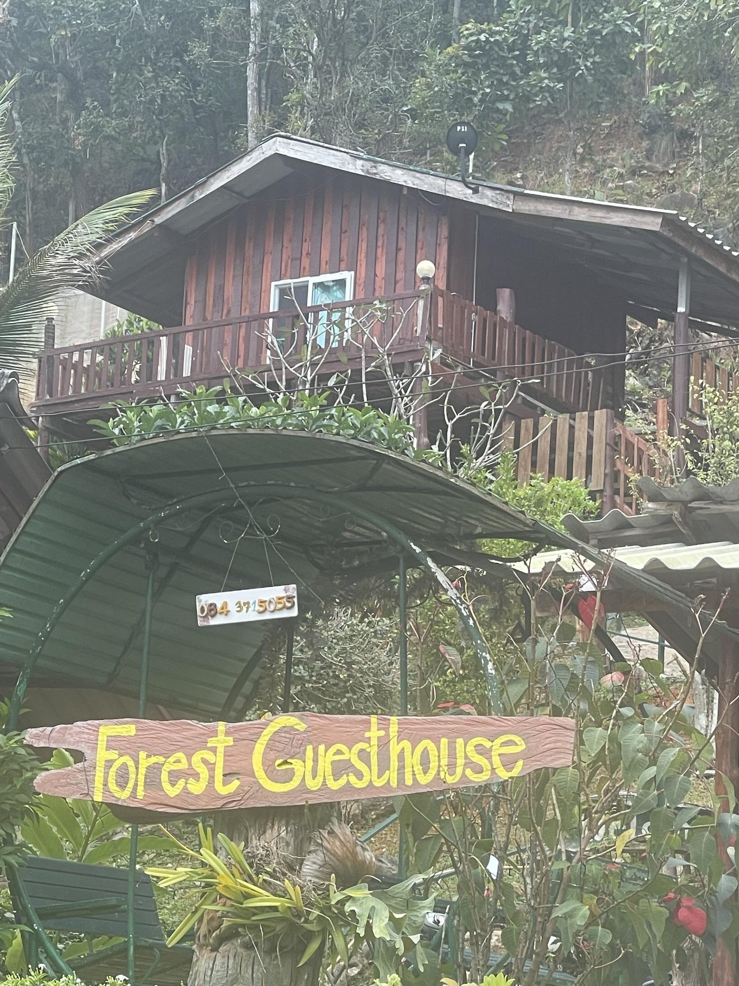 Varios Forest Guesthouse
