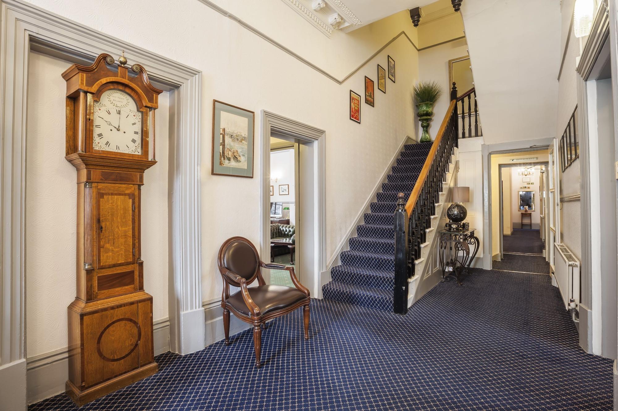 Vista Lobby The Devonshire Park Hotel