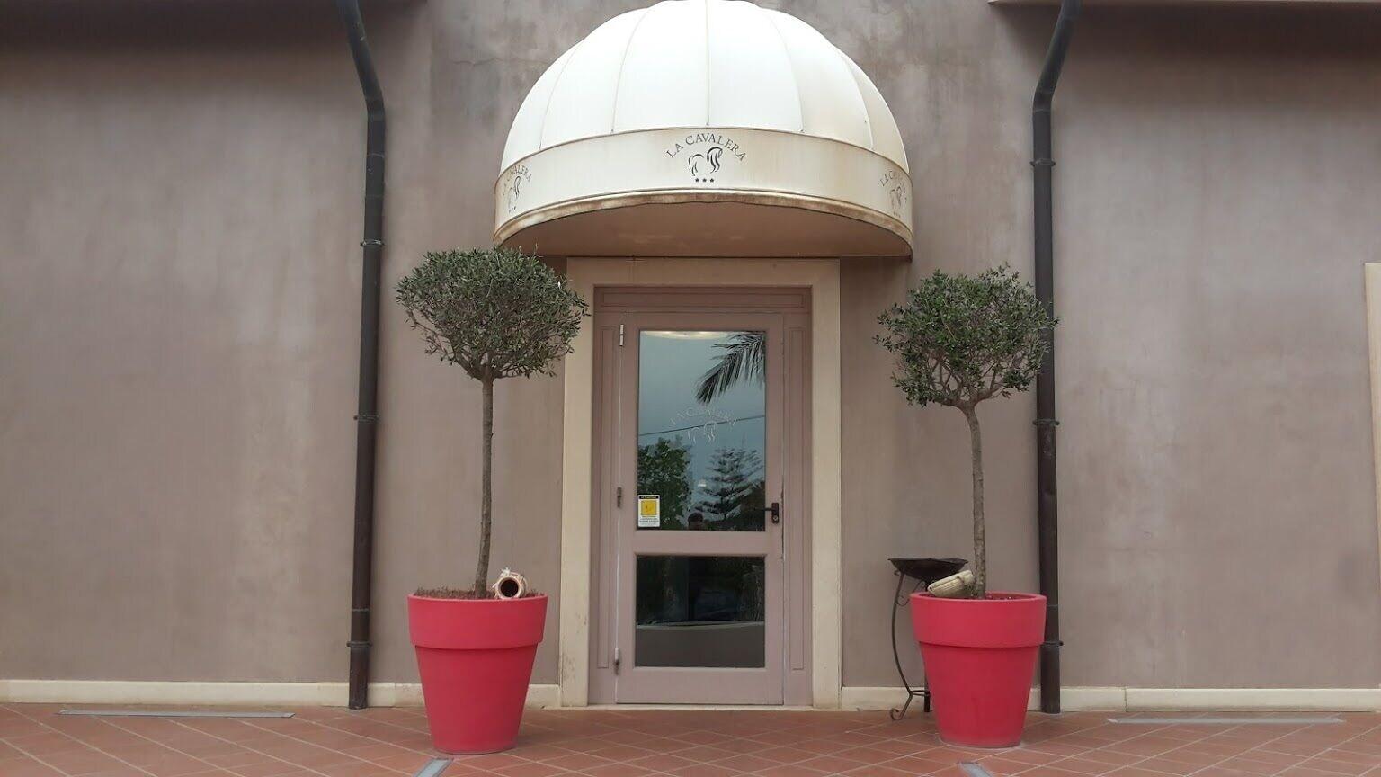 Vista Exterior Hotel La Cavalera