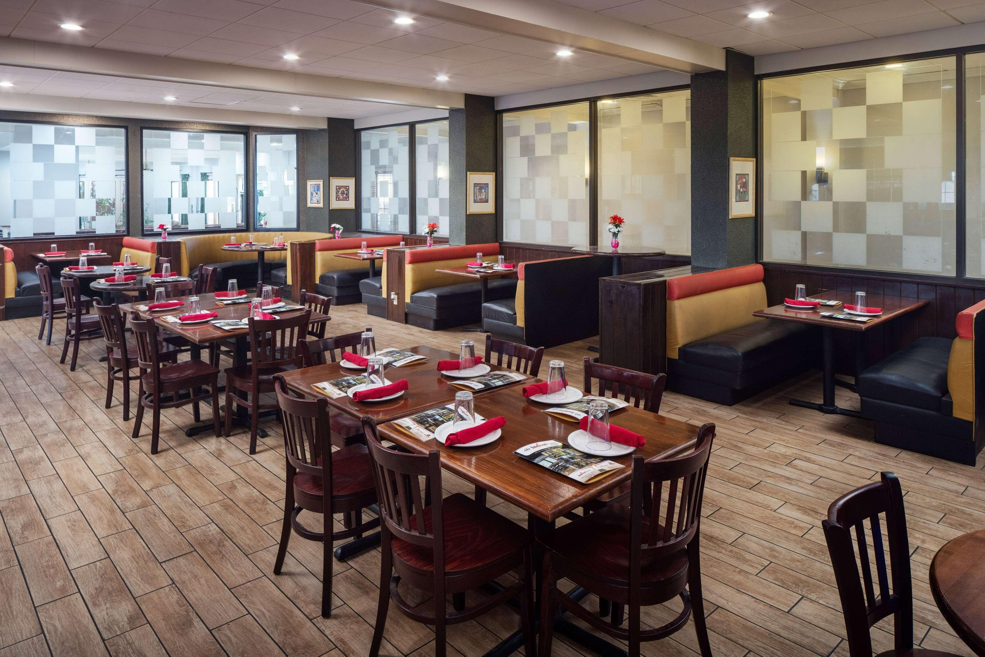 Restaurant Wyndham Tucson Airport Hotel & Conference Center