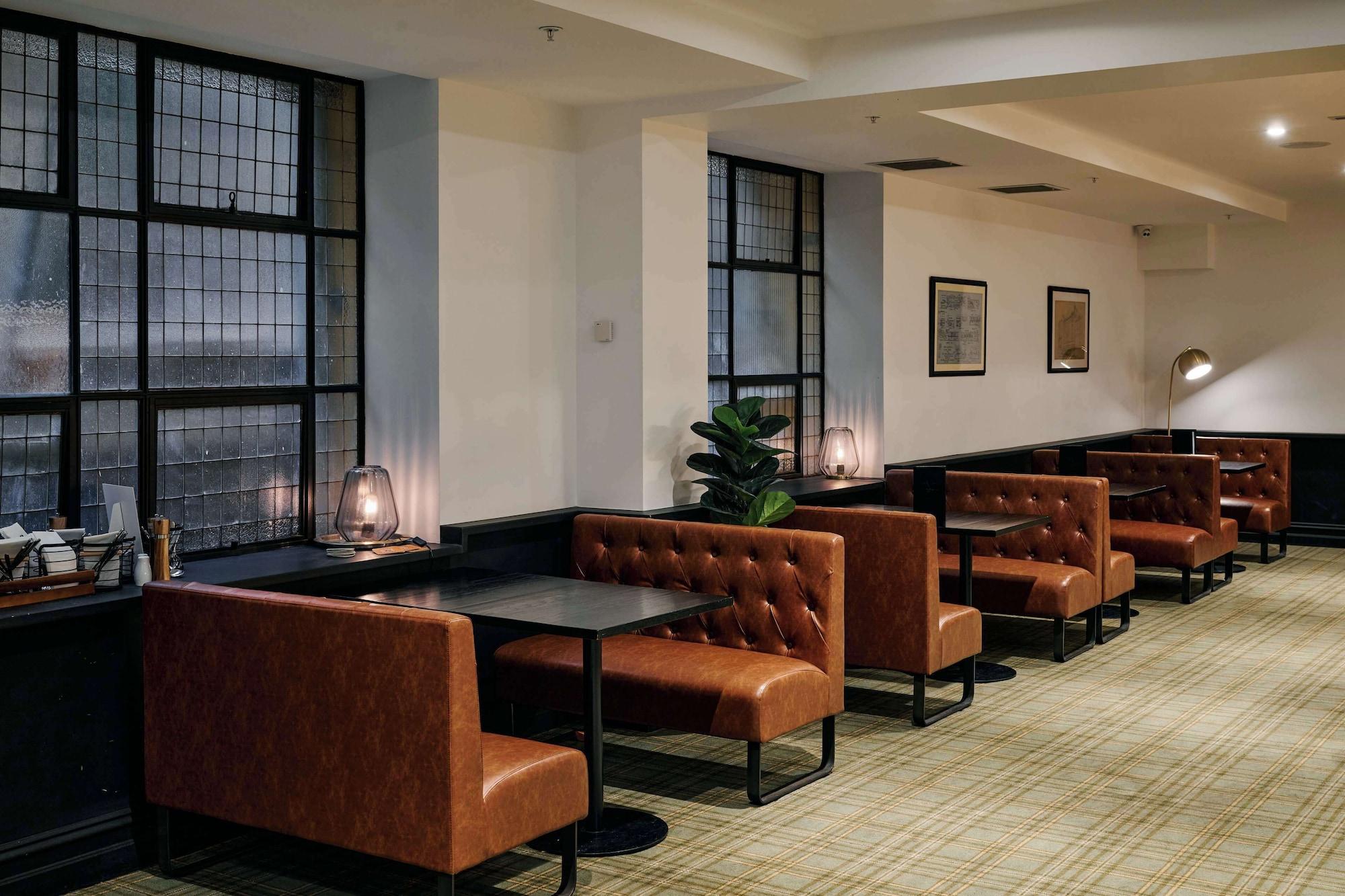 Bar/Salón The Victoria Hotel Melbourne