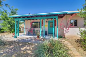 Alquiler Vacacional - Dog-friendly Albuquerque Home: 1 Mi to U of NM!