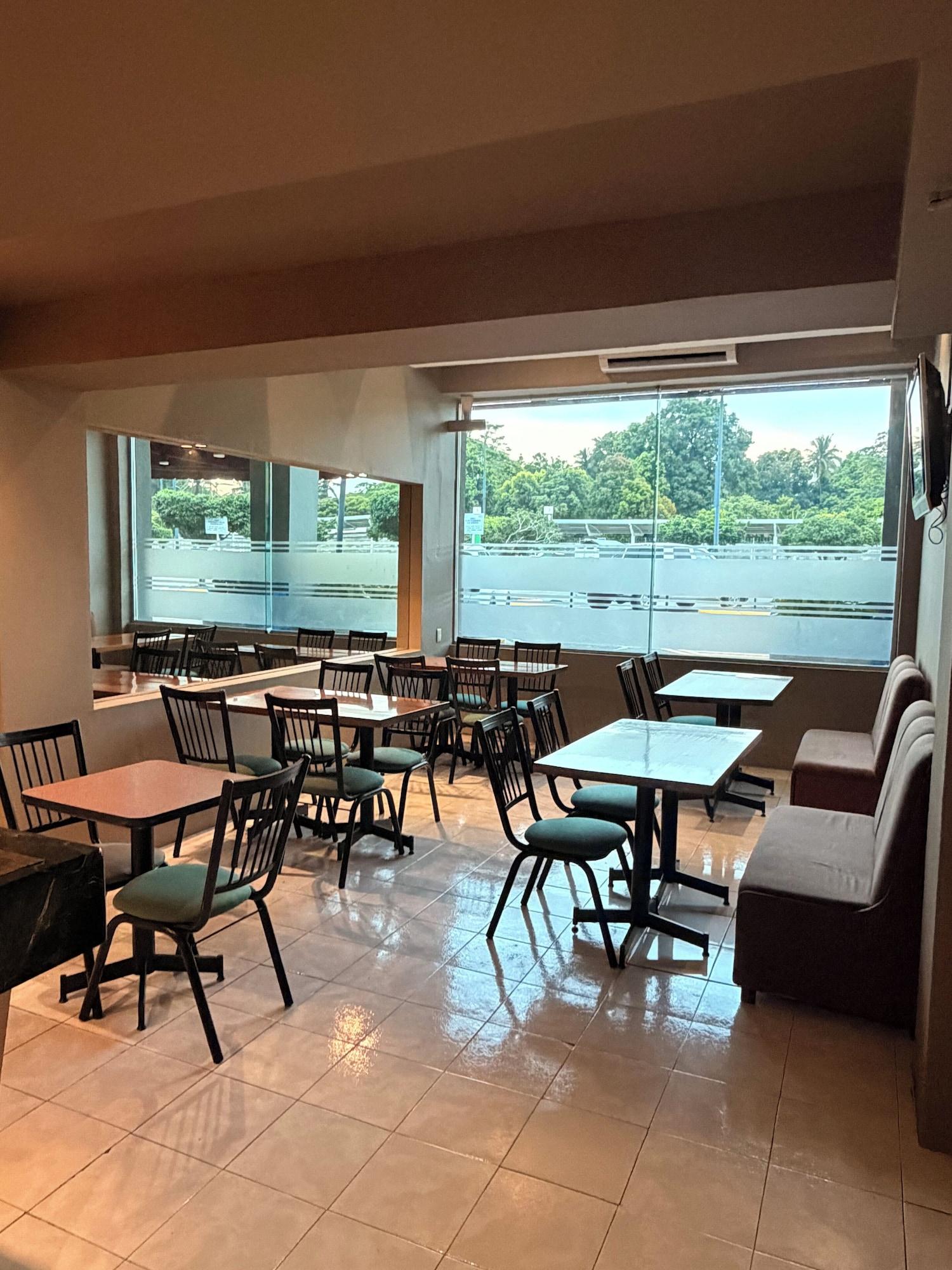 Restaurant Plaza Inn Express
