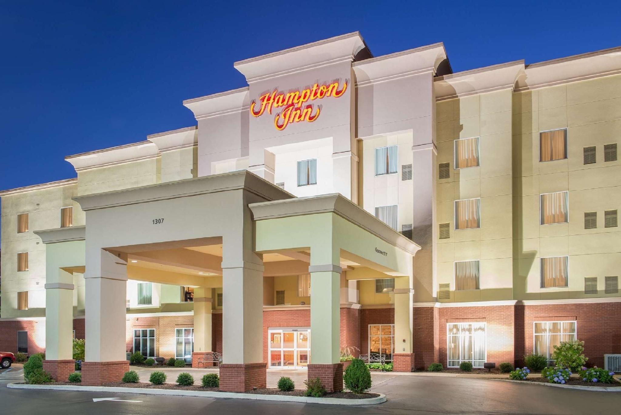 Vista Exterior Hampton Inn Kingston