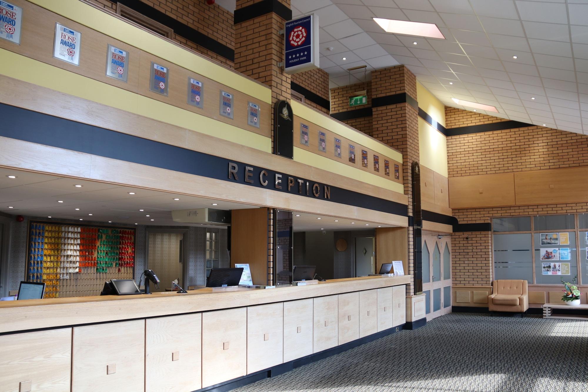 Vista Lobby Waterside Holiday Park & Spa