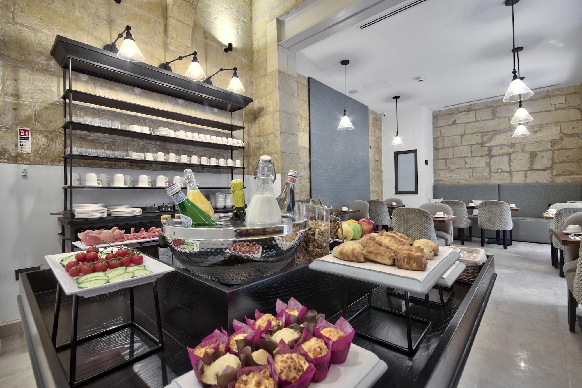 Restaurant 66 Saint Pauls & Spa