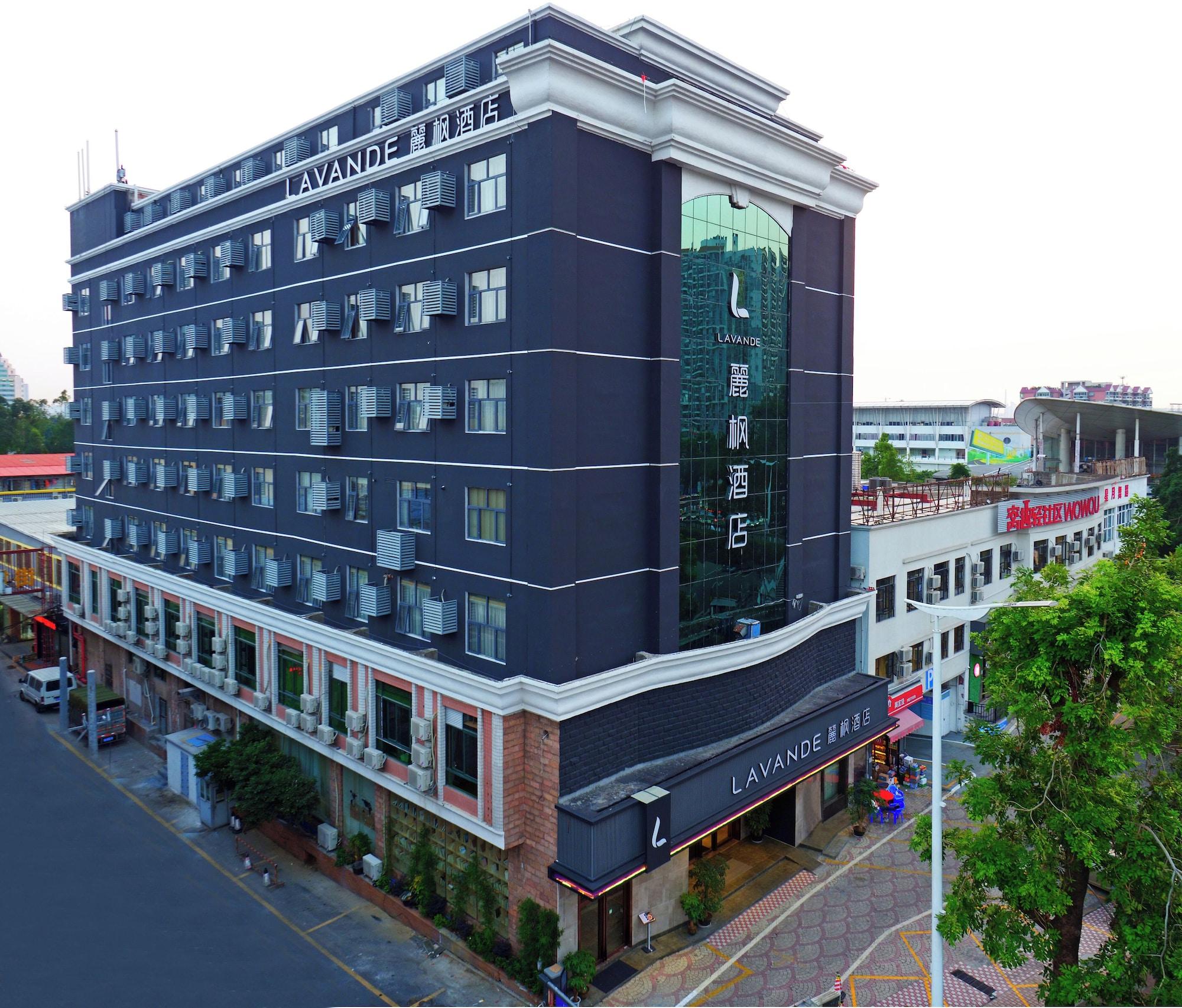 Vista Exterior Lavande International Hotel Guangzhou Convention & Exhibition Center Nanzhou Metro Station Branch- Free Deliver Service to Guangzhou Baiyun International Airport & Free Shuttle Bus to Canton Fair Complex During Canton Fair Period