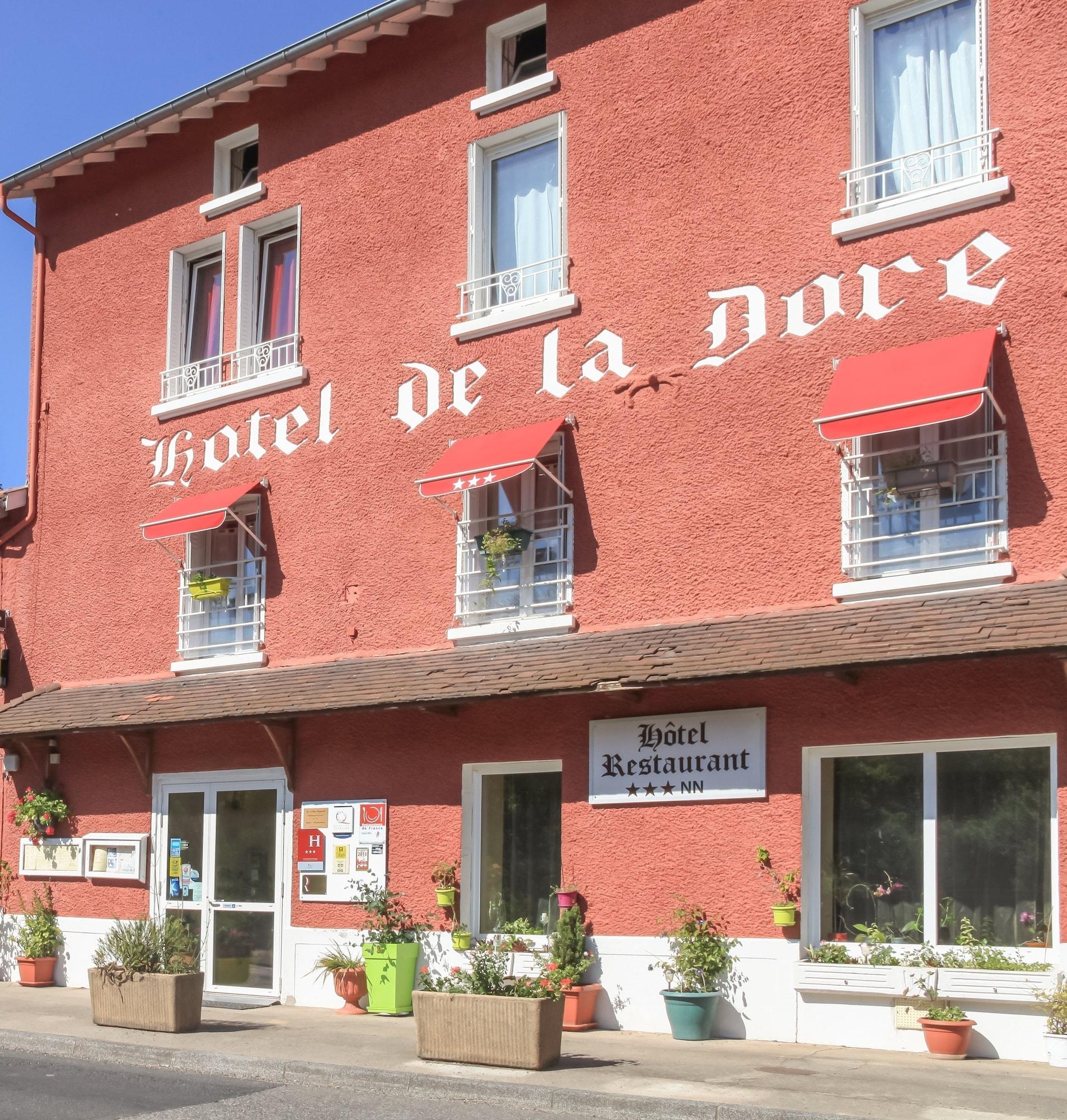 Vista Exterior Hotel Restaurant De La Dore