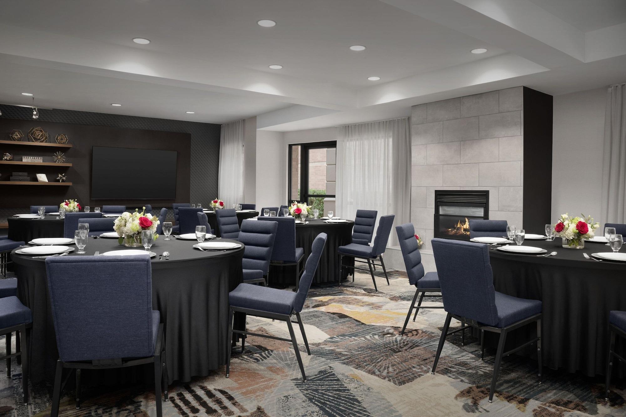 Sala de Reuniones Courtyard by Marriott Dallas Addison/Quorum Drive